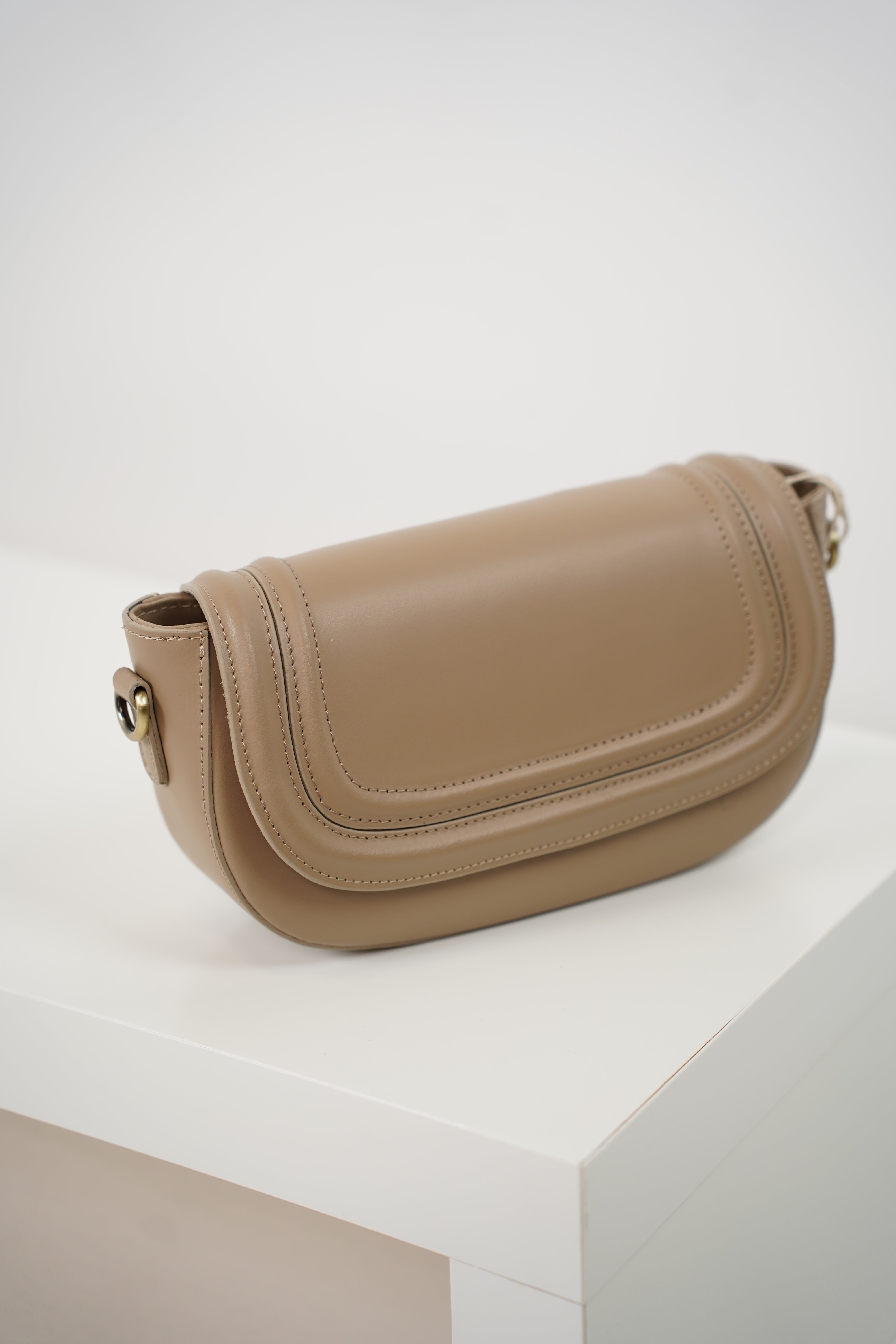 Zira Bag – Taupe Italian Leather Saddle Bag