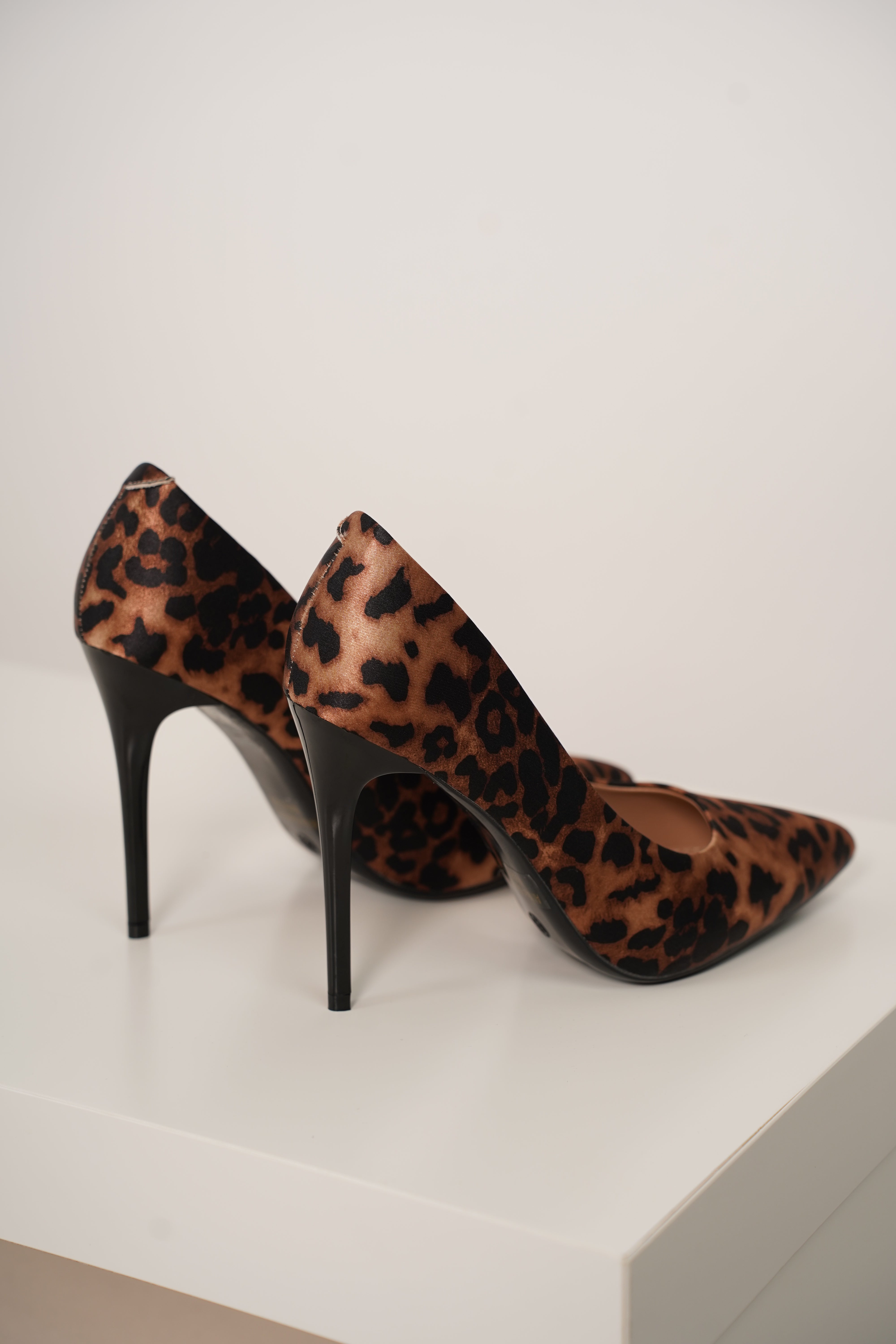 Fabio Leopard Pumps – Wild, Sleek, and Unapologetically Fierce
