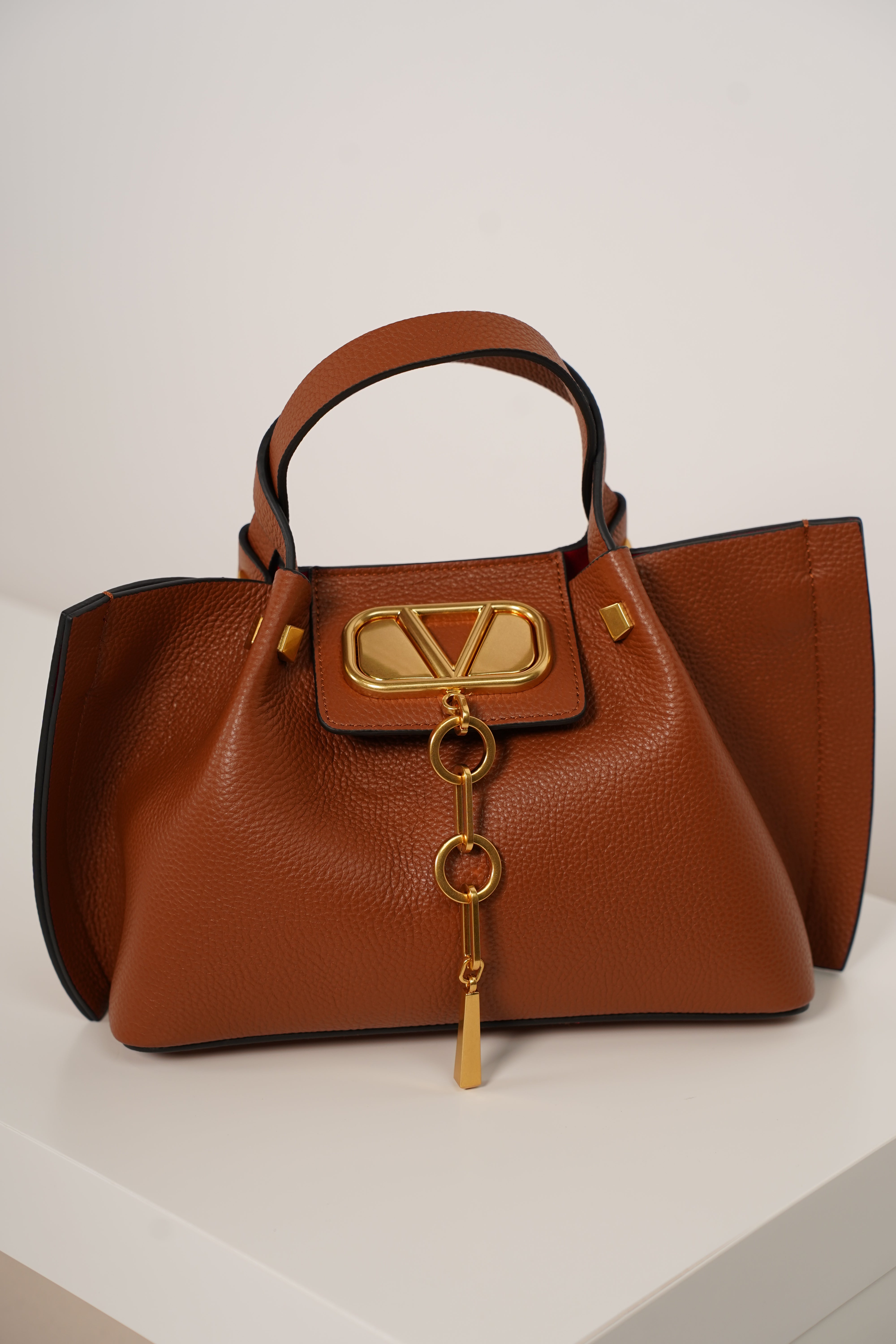 Meliz Mini Tote Bag – Luxe Gold Accent Handbag