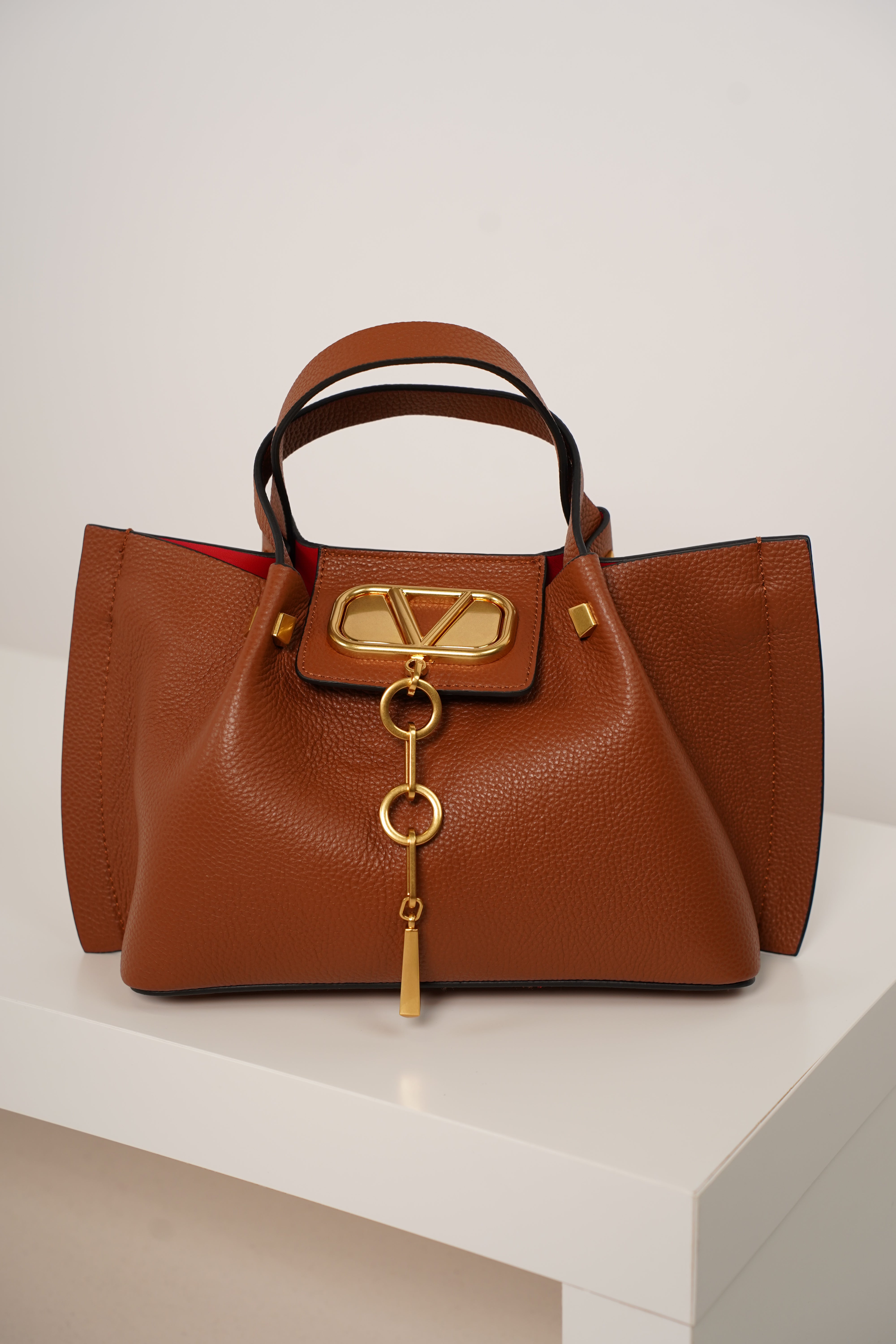 Meliz Mini Tote Bag – Luxe Gold Accent Handbag