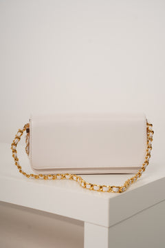 Bolso de Hombro Mini Dalen Clutch - Elegante Color Crema con Cadena Dorada