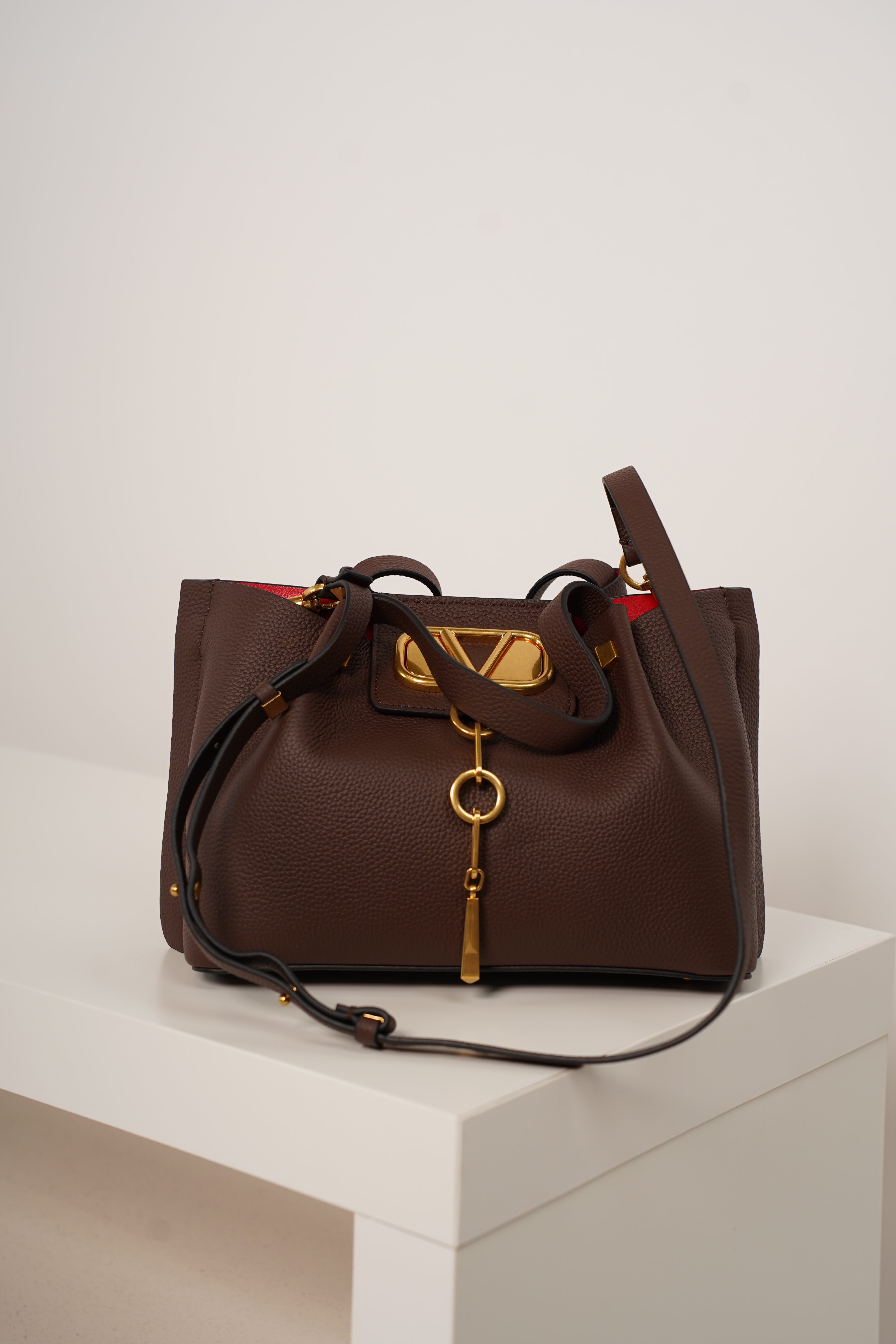 Meliz Mini Tote Bag – Luxe Gold Accent Handbag