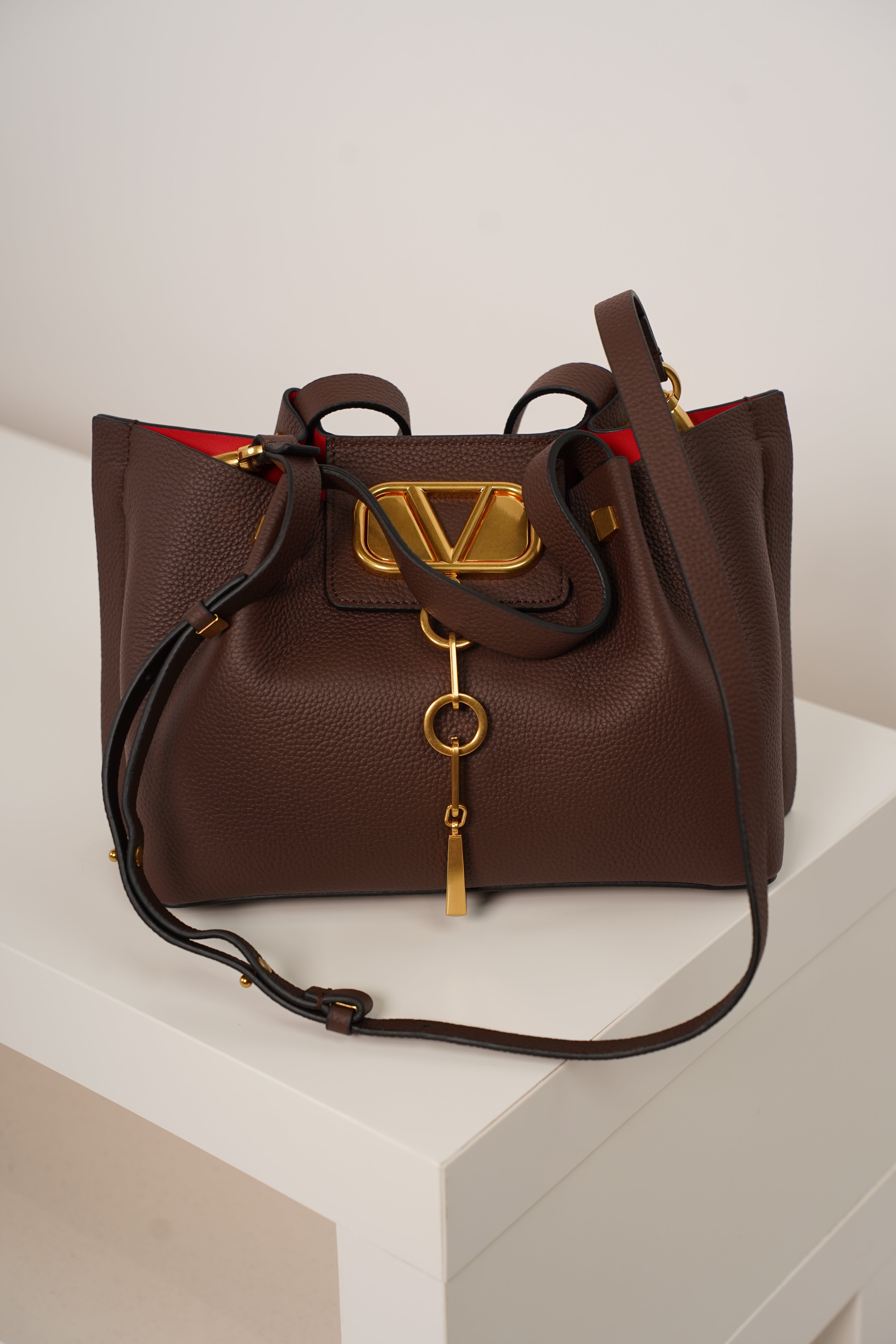 Meliz Mini Tote Bag – Luxe Gold Accent Handbag