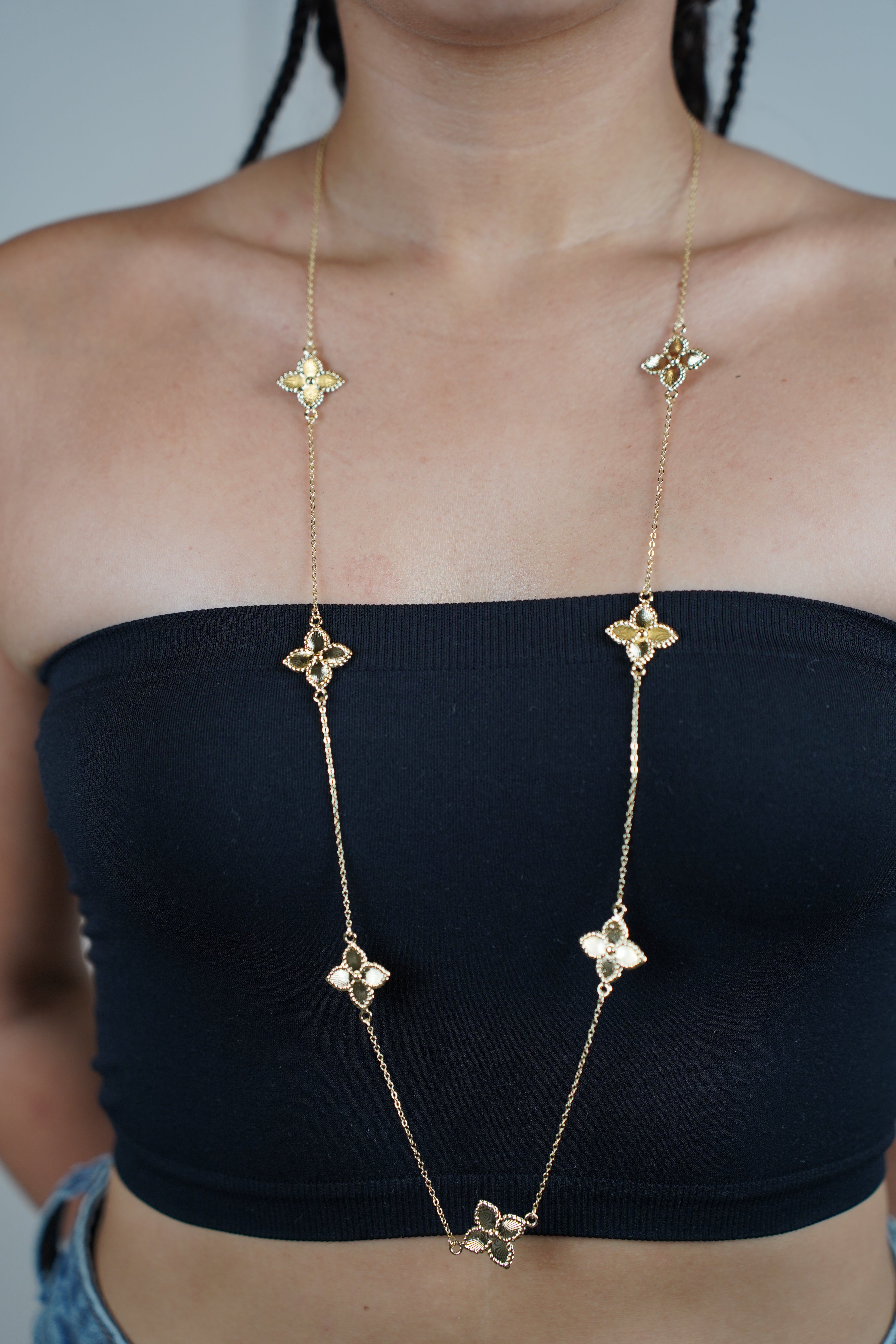 Yola Clover Necklace – Dainty Statement Chain (Gold or Silver)