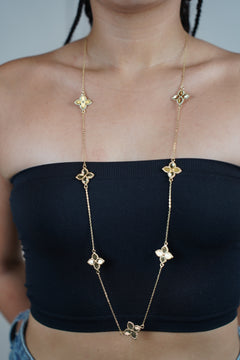 Yola Clover Necklace – Dainty Statement Chain (Gold or Silver)