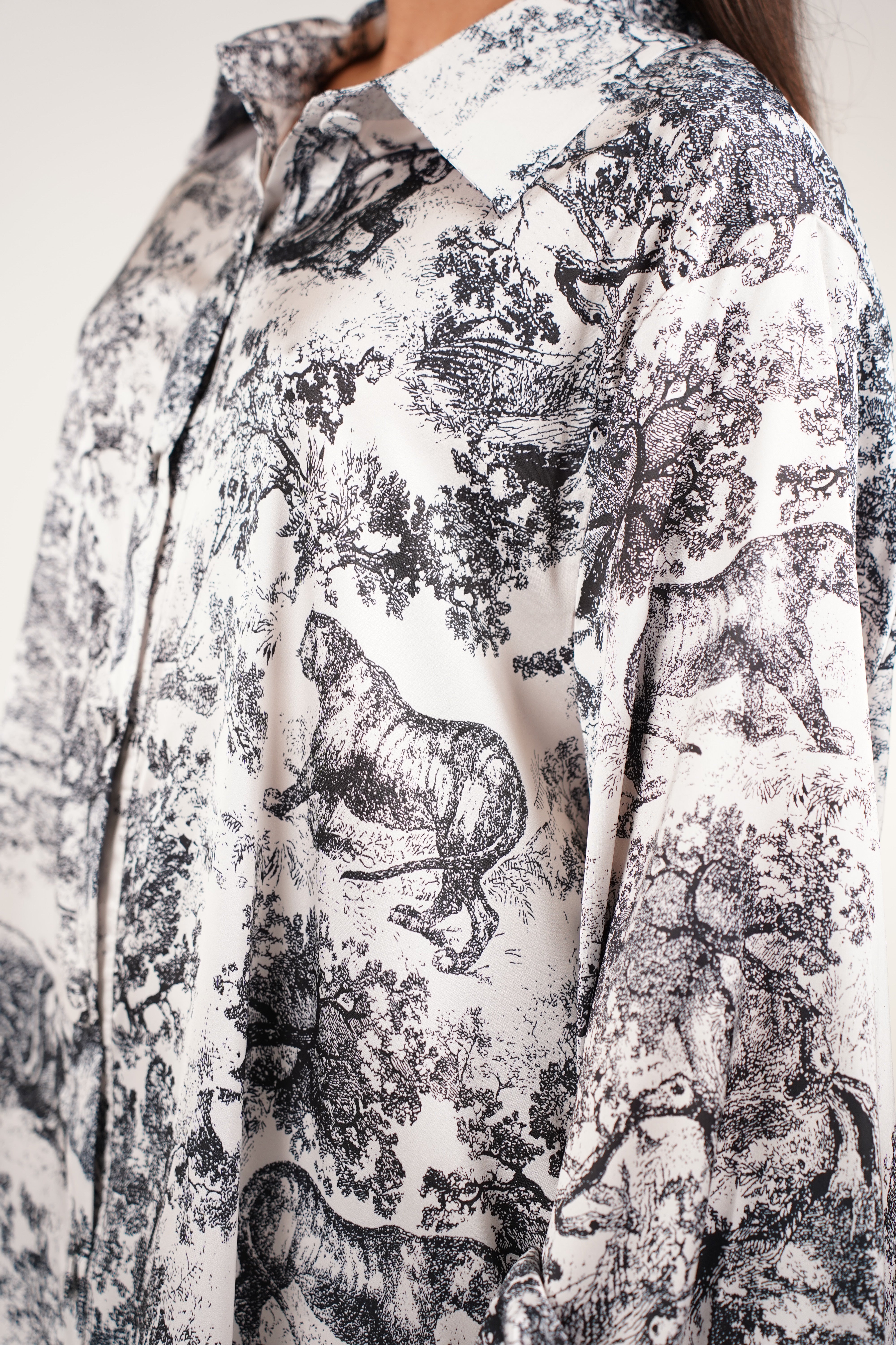 Maviel Stamped Pants Set | Blue Toile Print Two-Piece Outfit