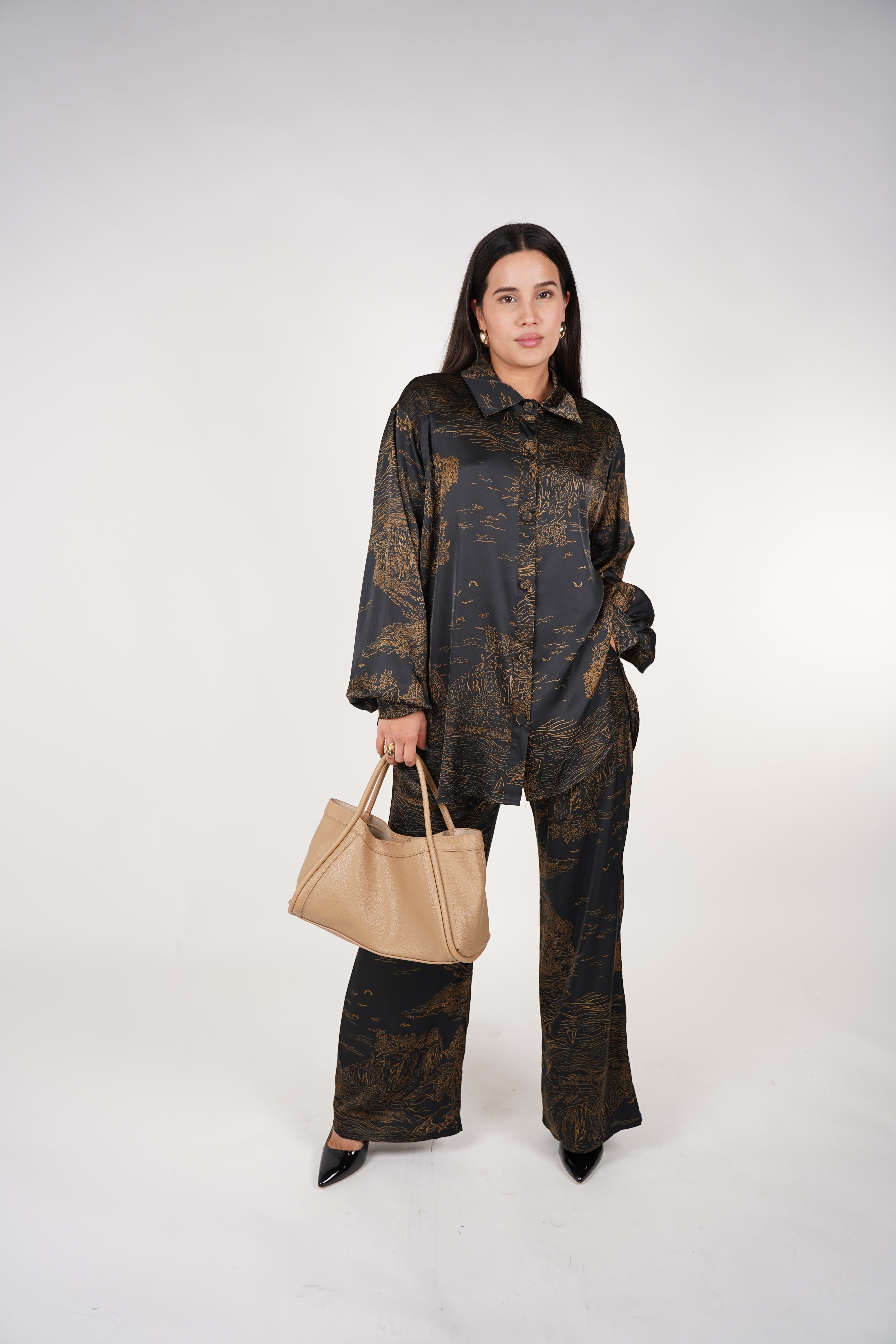 Kelis Stamped Pants Set – Effortlessly Luxe & Elevated