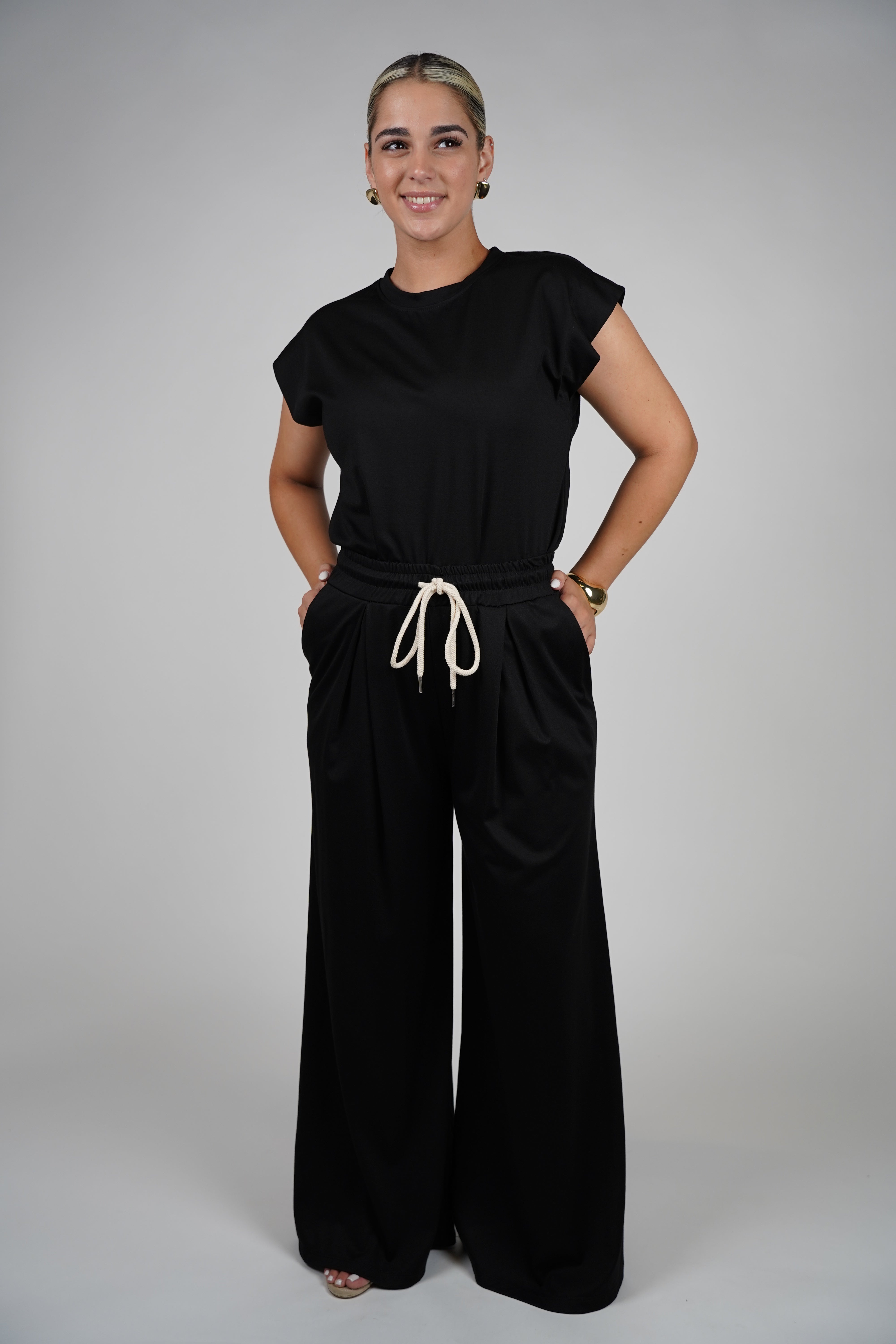 Monica Pants – Relaxed Wide-Leg Trousers with Drawstring Waist