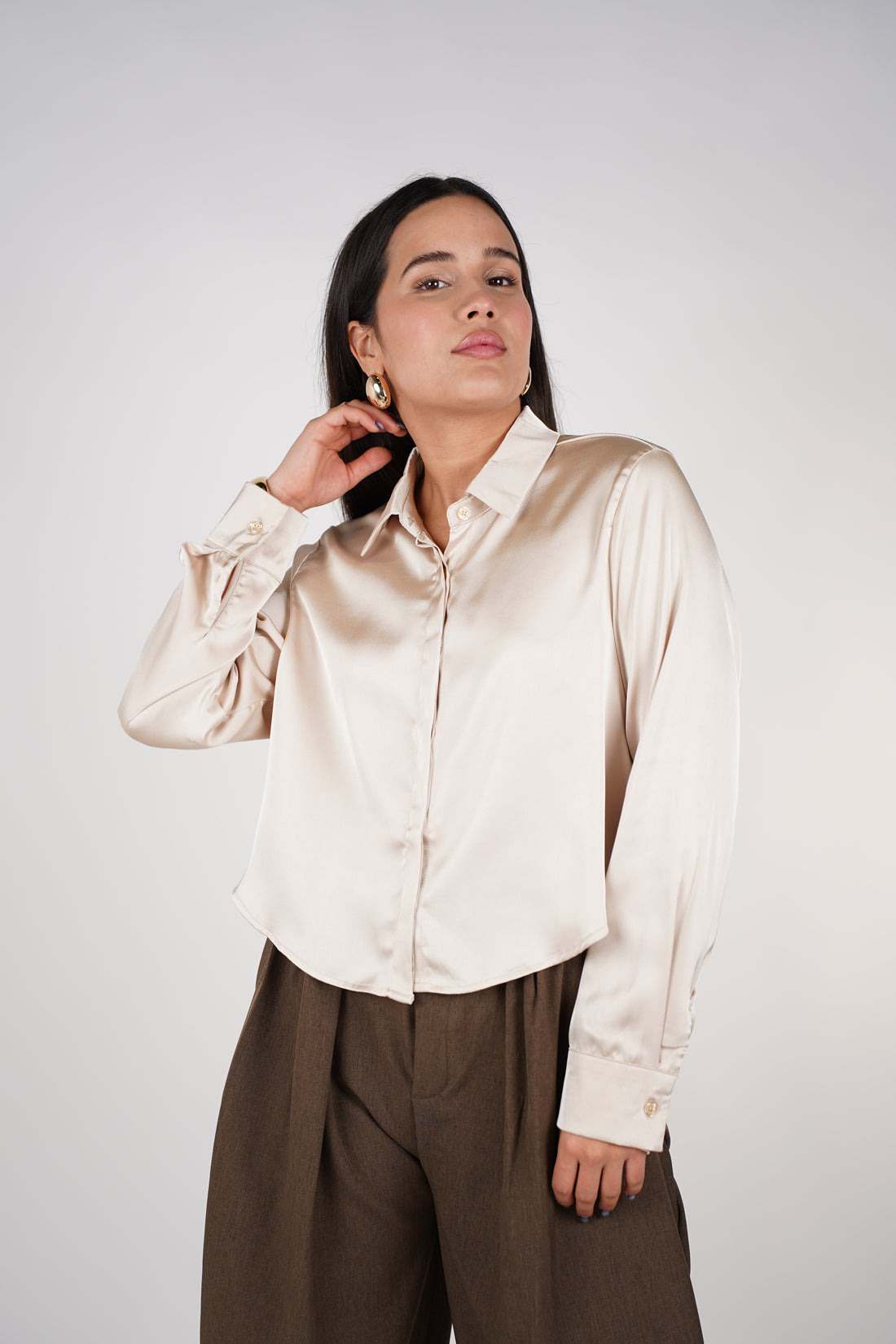 Lissey Silk Cropped Blouse – Luxe, Soft & Effortlessly Elevated