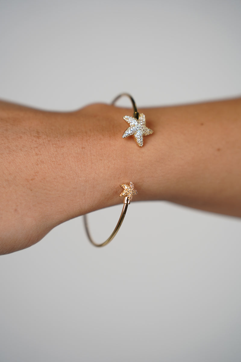 Starfish Bracelet – Coastal Sparkle for Everyday Glam