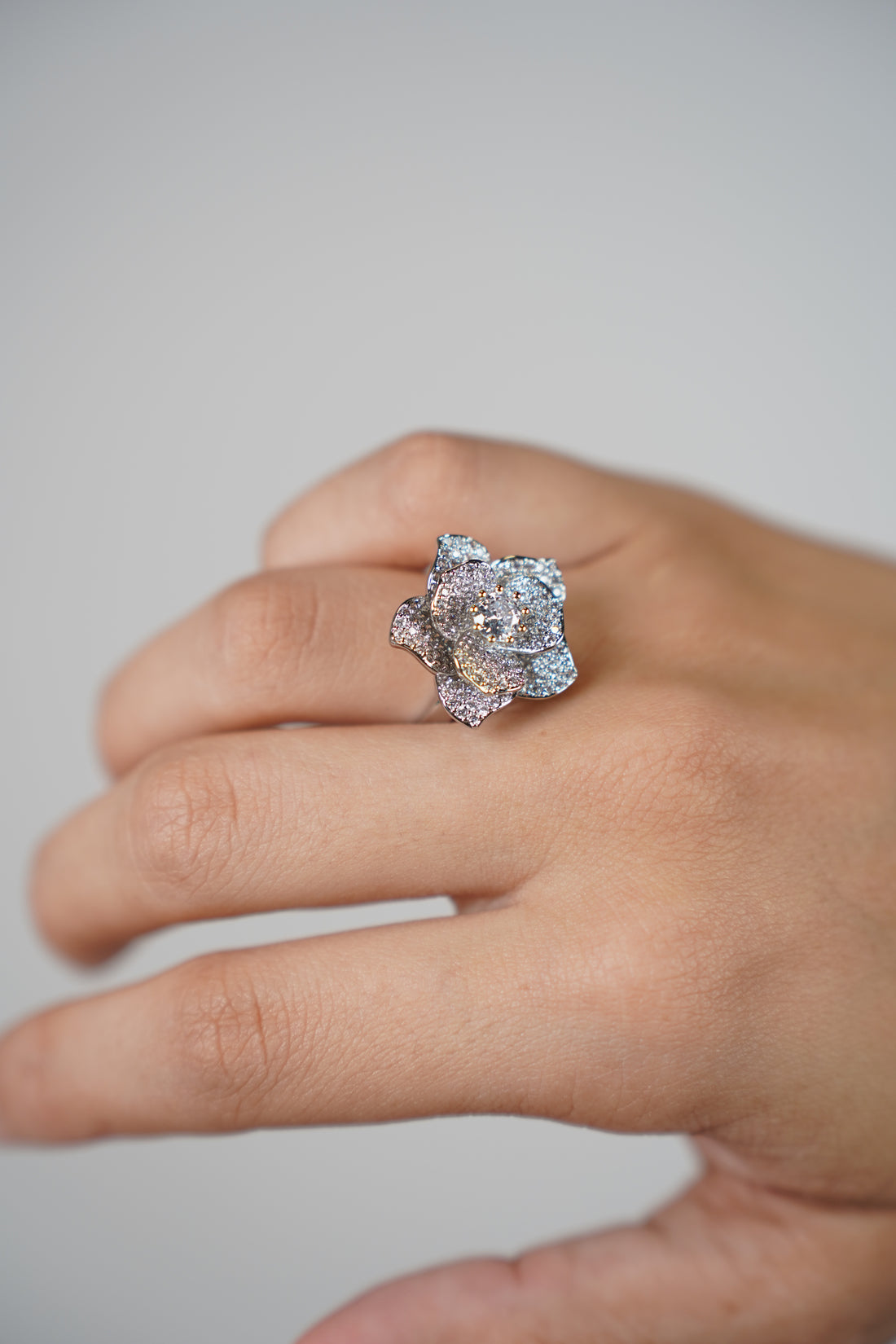 Delay Flower Ring – Crystal Bloom Adjustable Statement Ring