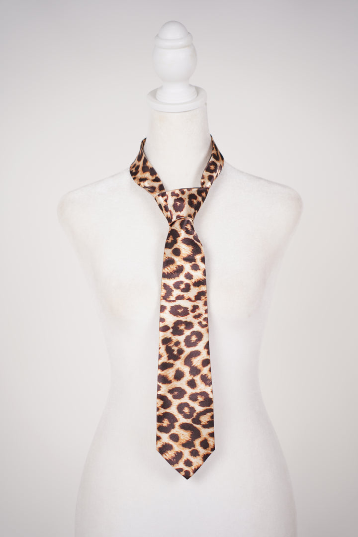 Leopard Necktie – Fierce, Trendy & Statement-Making