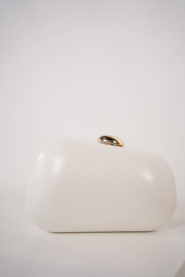 Cianan Clutch – Elegant, Minimal & Timelessly Chic