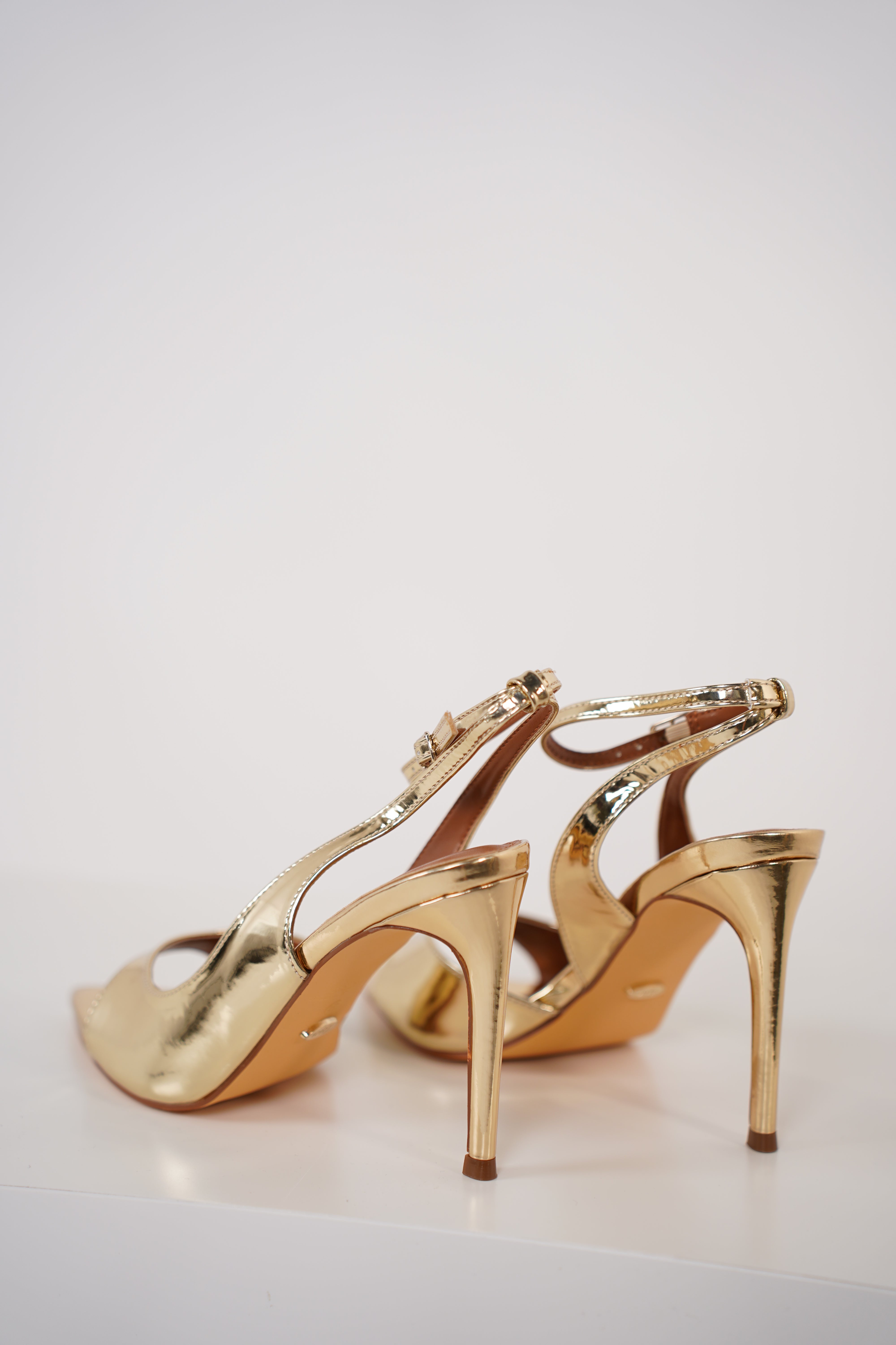 Helira Metallic Heels – Glam, Sleek & Elegantly Bold