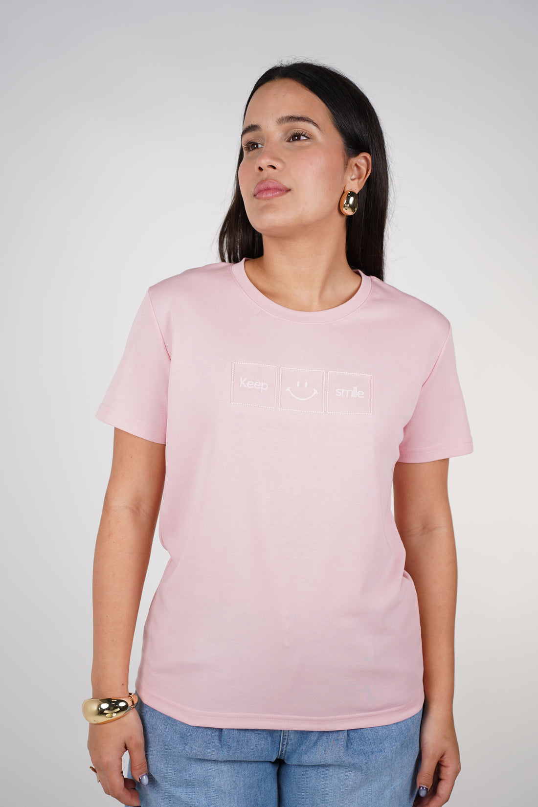 Keep Smiling T-Shirt – Minimal, Uplifting & Everyday Cute