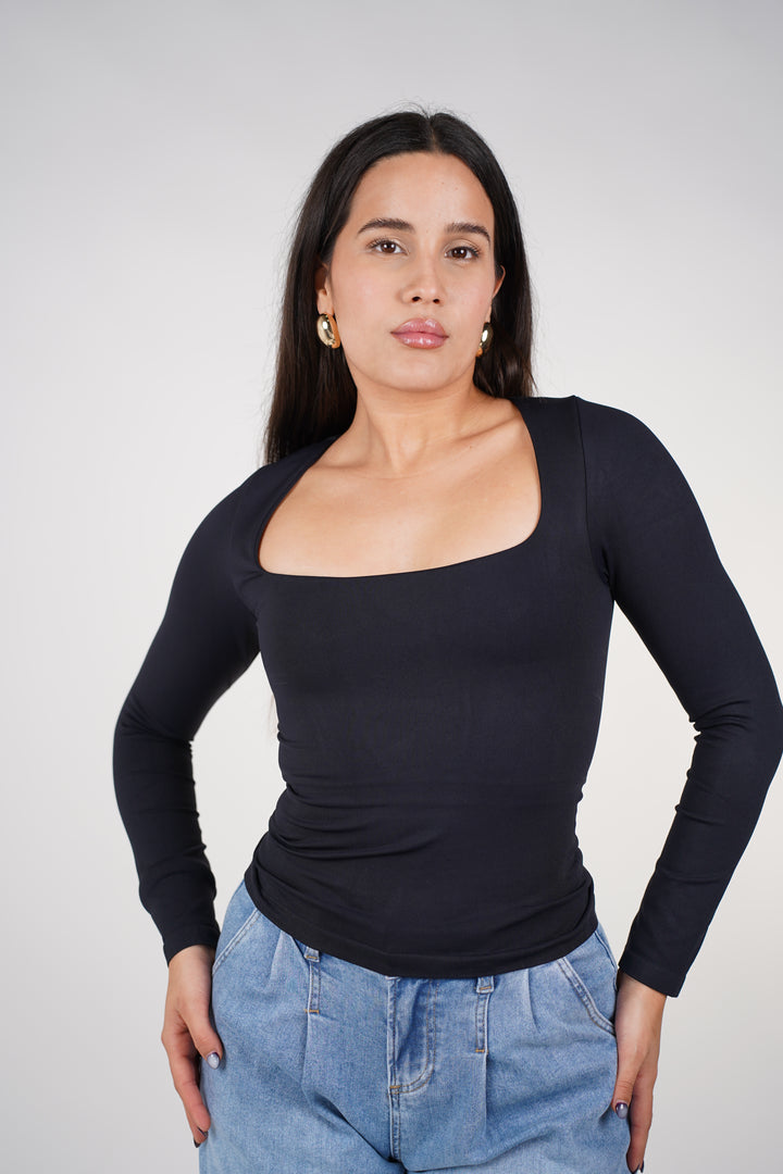 Wesli Square Neck Long Sleeve Basic – Sleek, Stretchy & Sophisticated