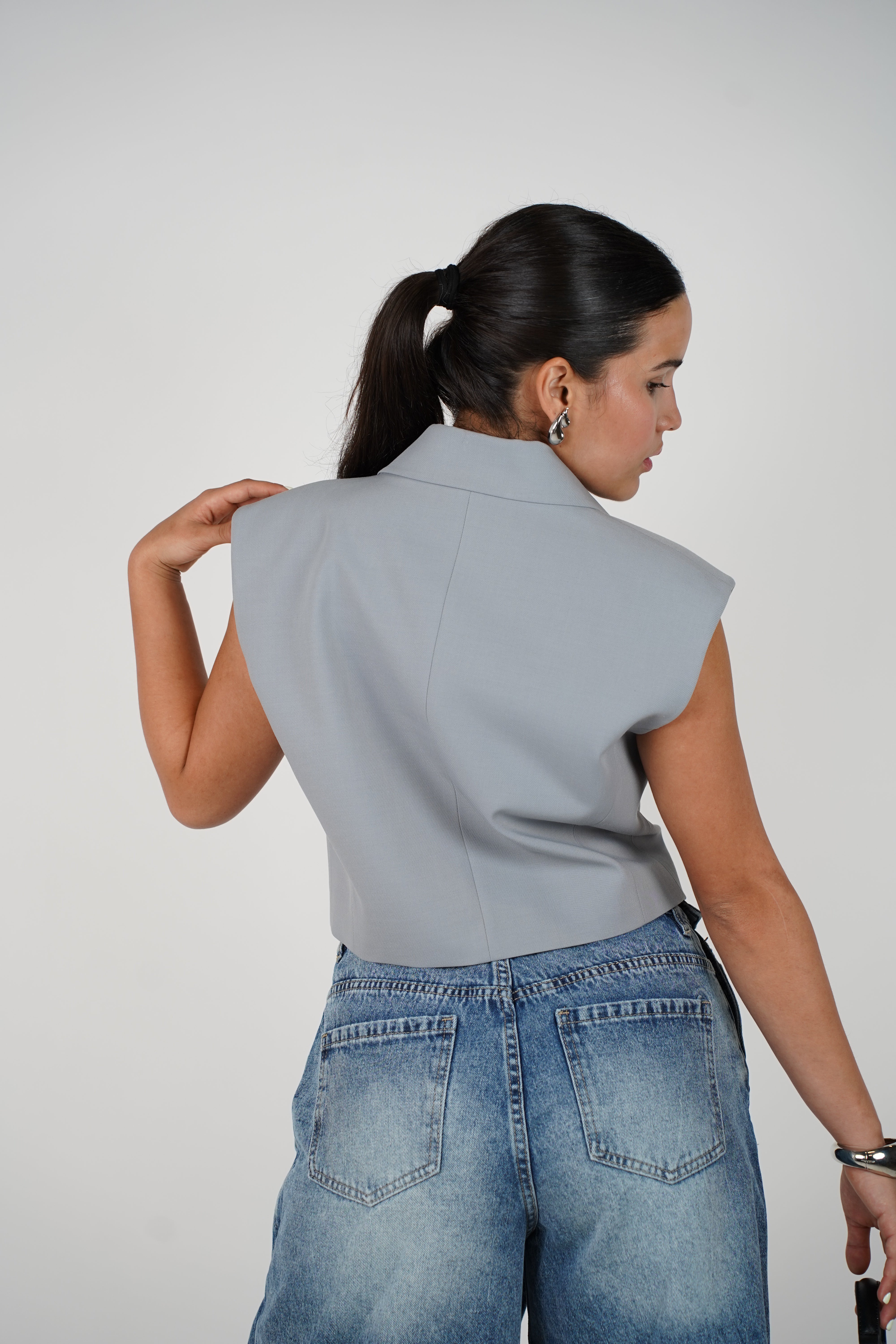 Havia Vest – Tailored Power with a Modern Cut