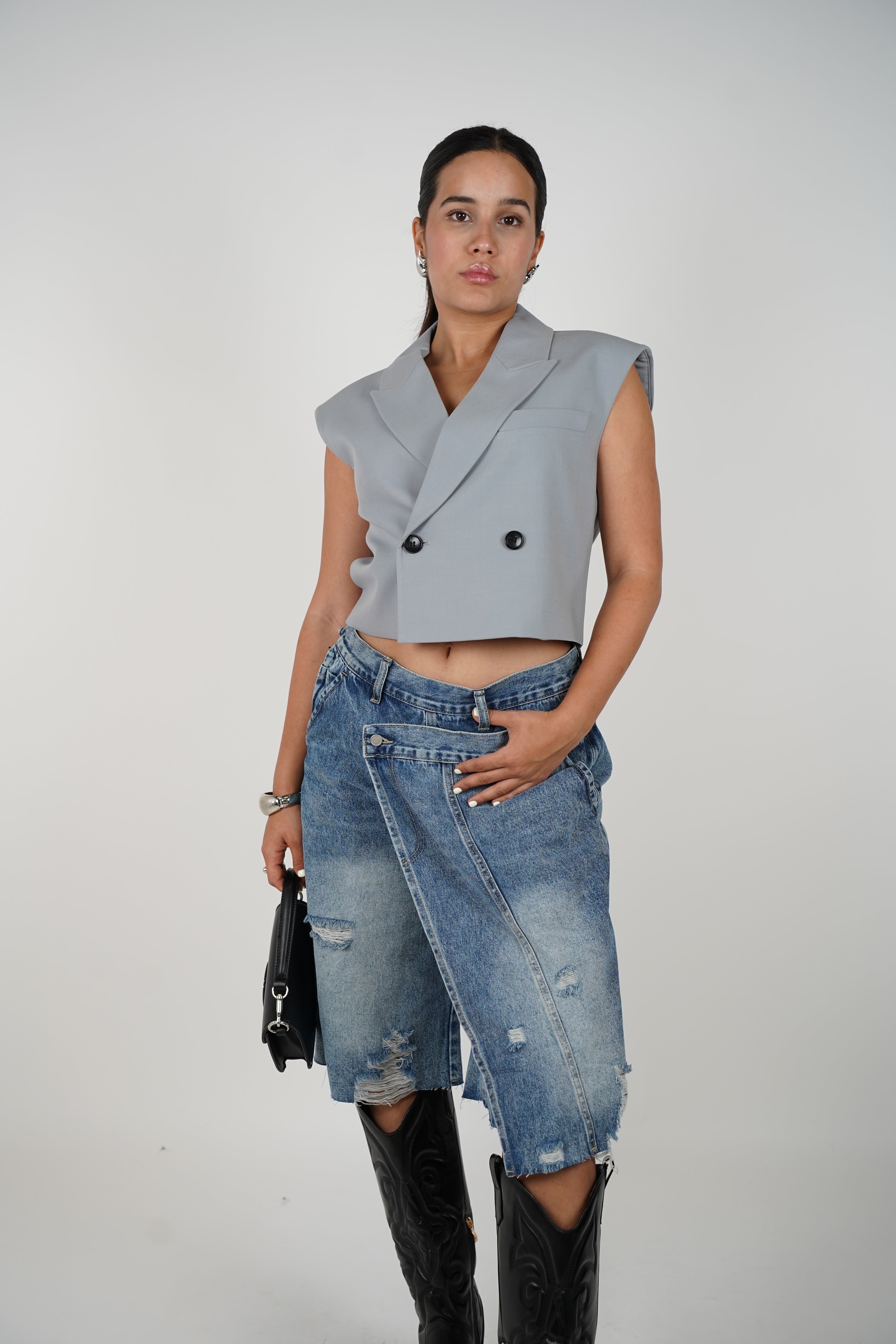 Tanel Ripped Bermudas – Asymmetrical Edge Meets Casual Cool