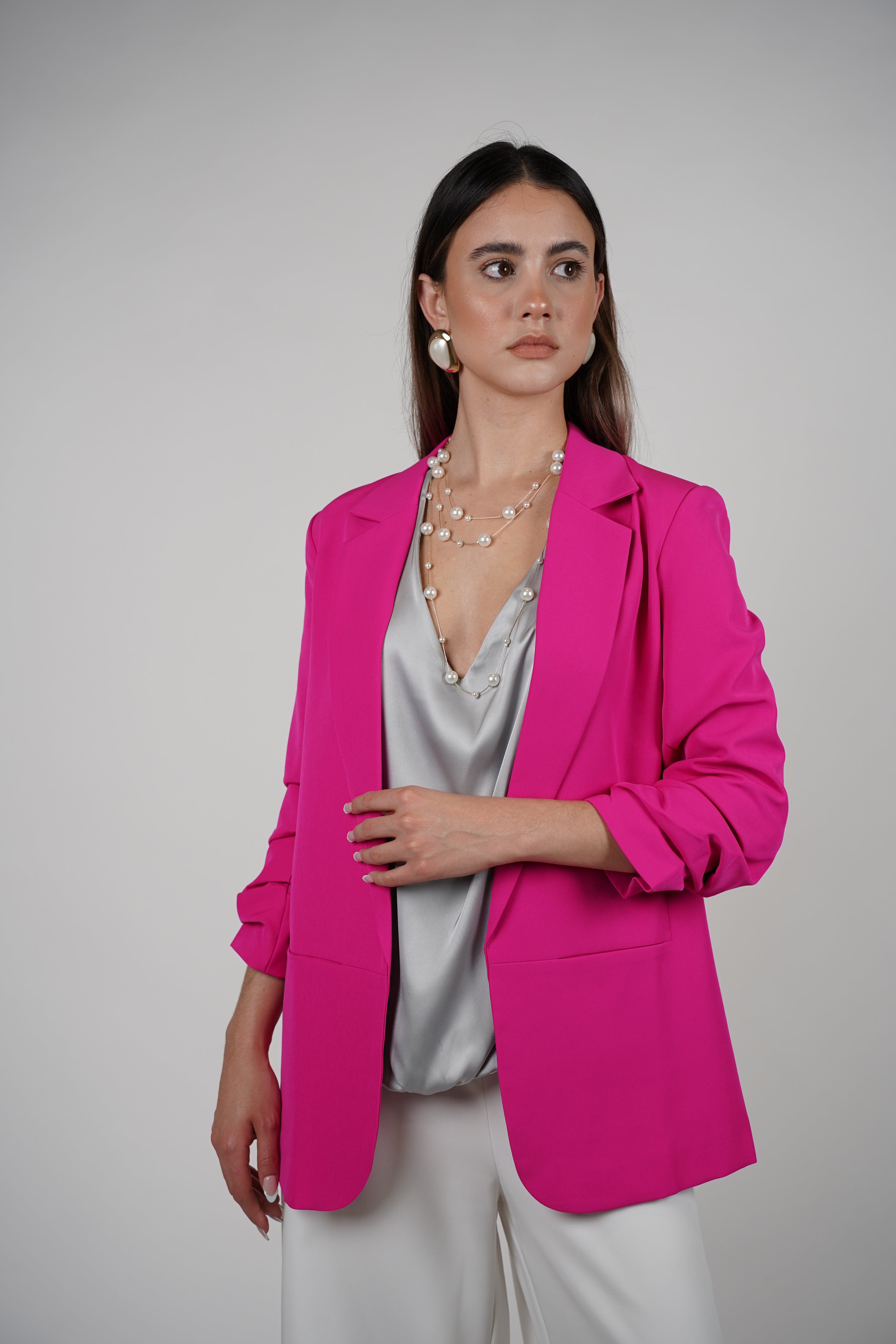 Harly Blazer – Bold Elegance in a Striking Silhouette