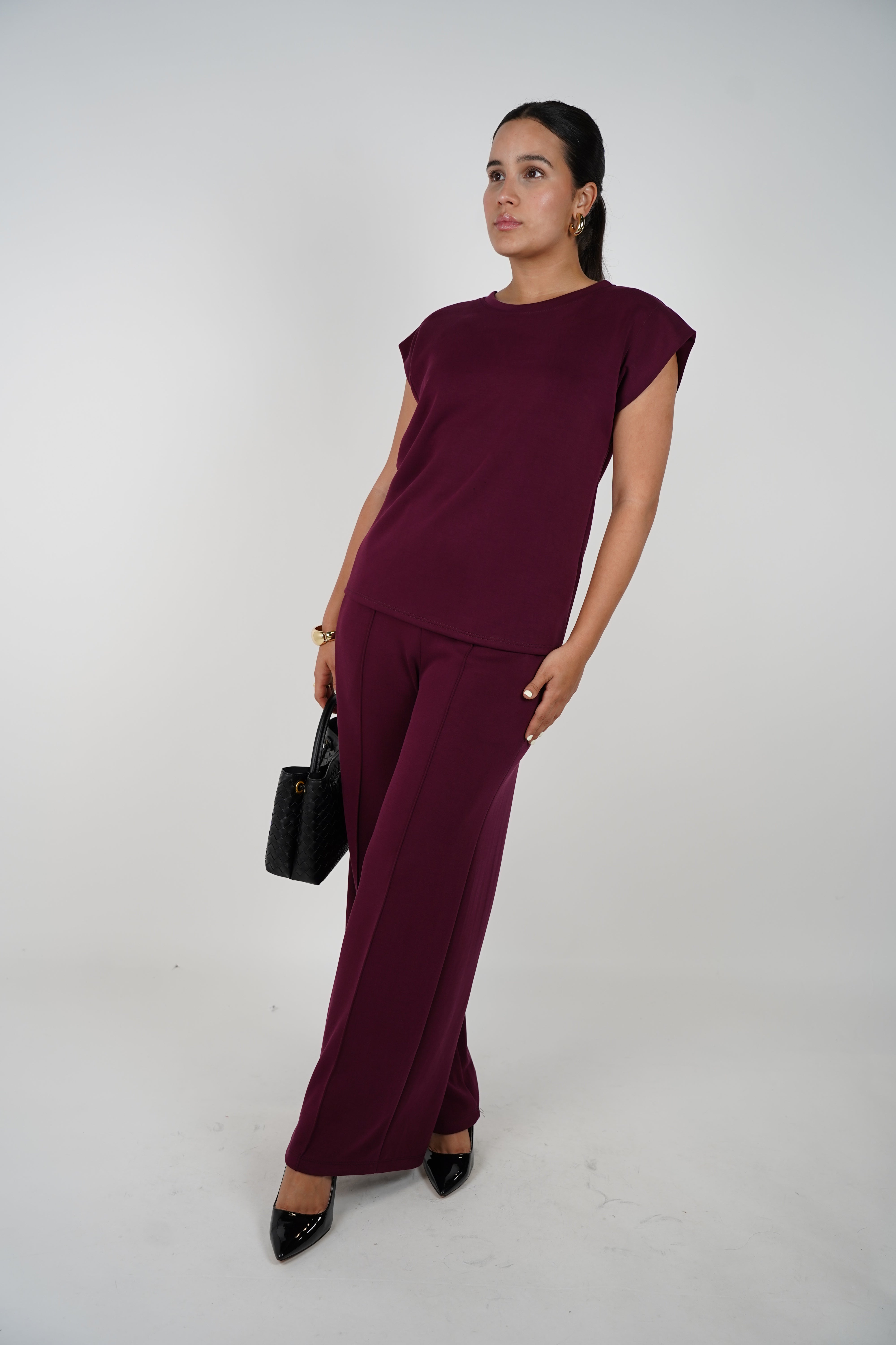 Ovele Lounge Set – Effortless Comfort in Elevated Style