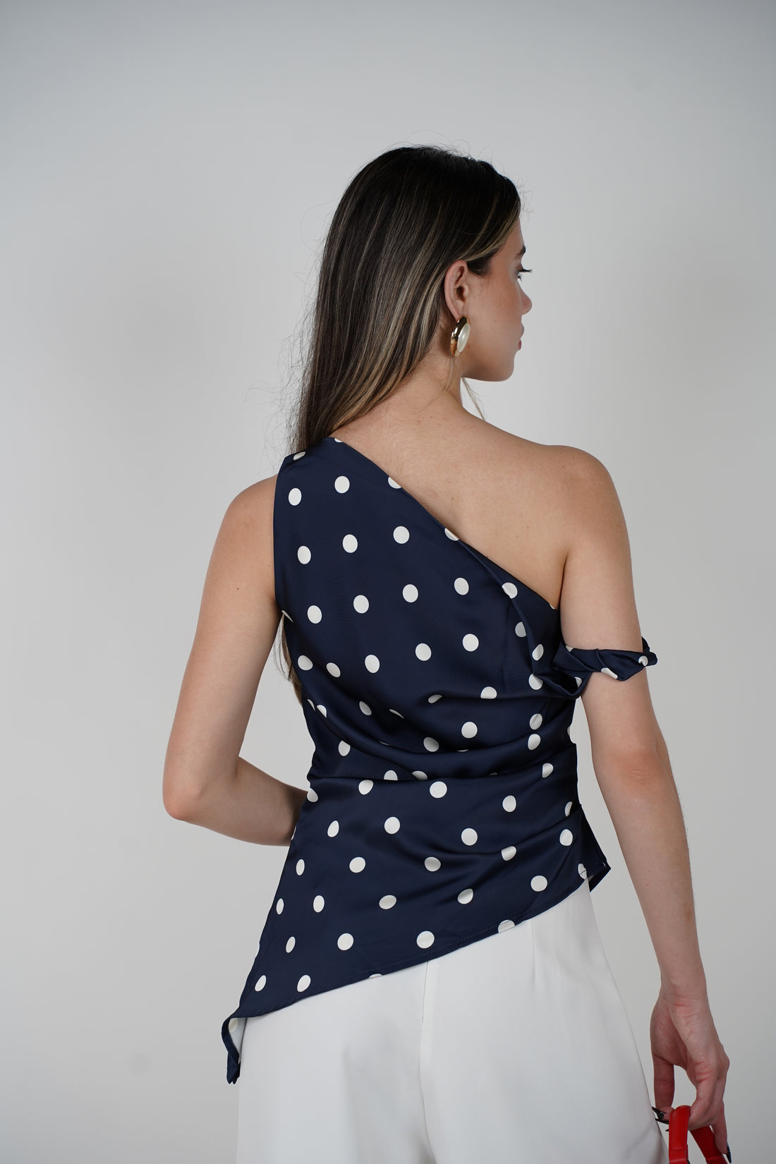 Zelia Polka Dot Top – Chic One-Shoulder Elegance in Navy & White