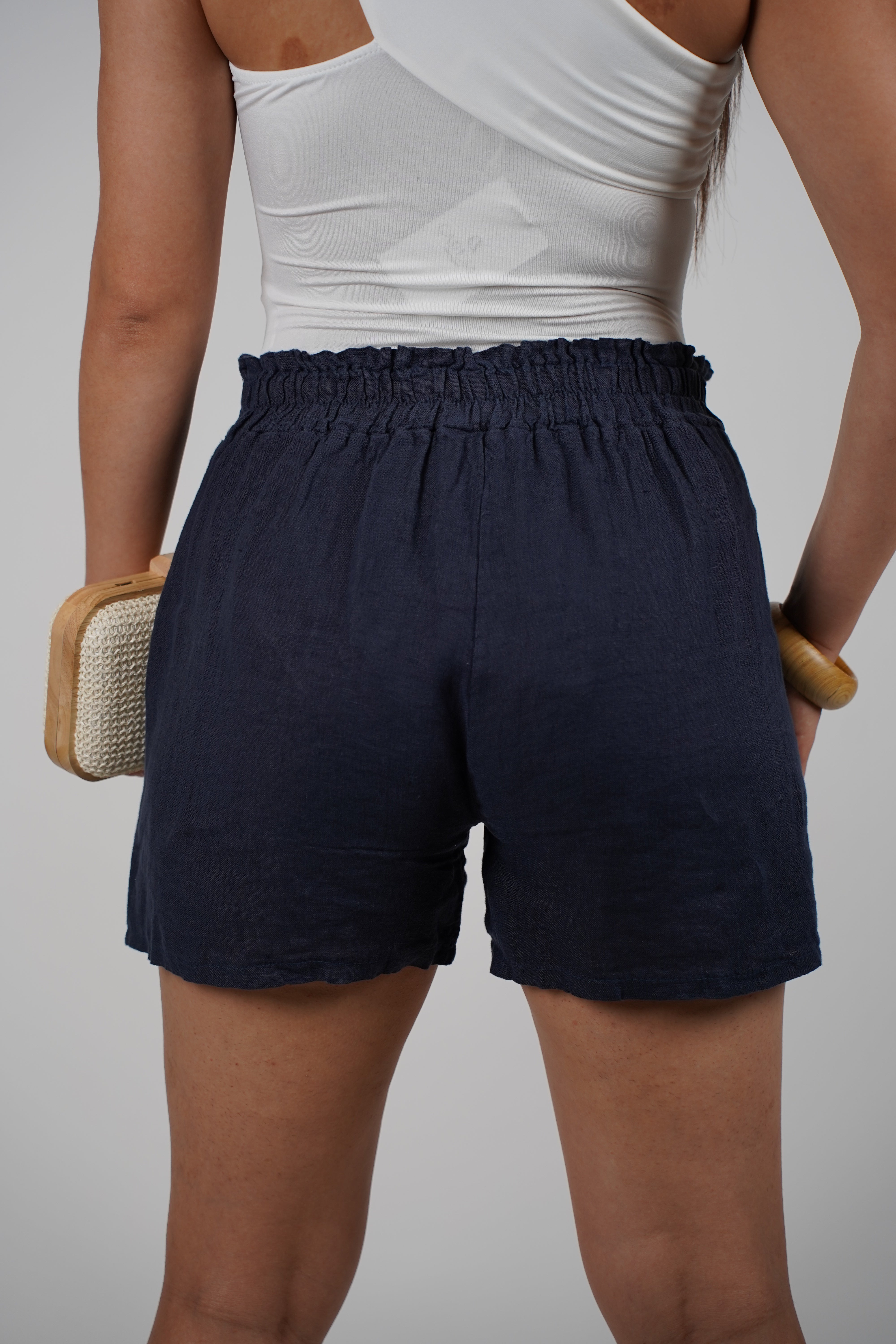 Suma Linen Shorts – Tie-Waist Comfort in Earthy Neutrals
