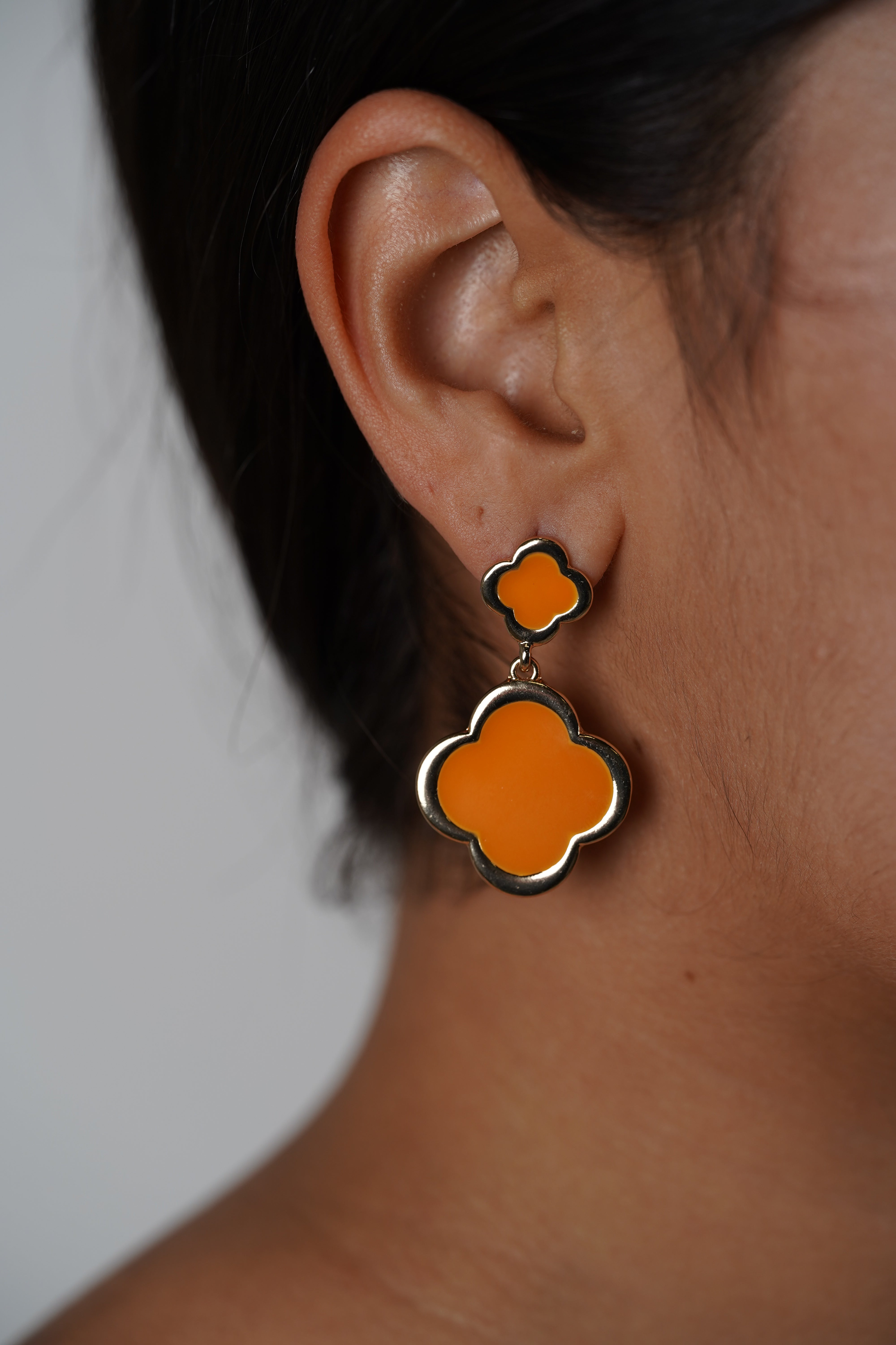 Zary Clover Earrings – Bold Double Clover Drop in Orange Enamel