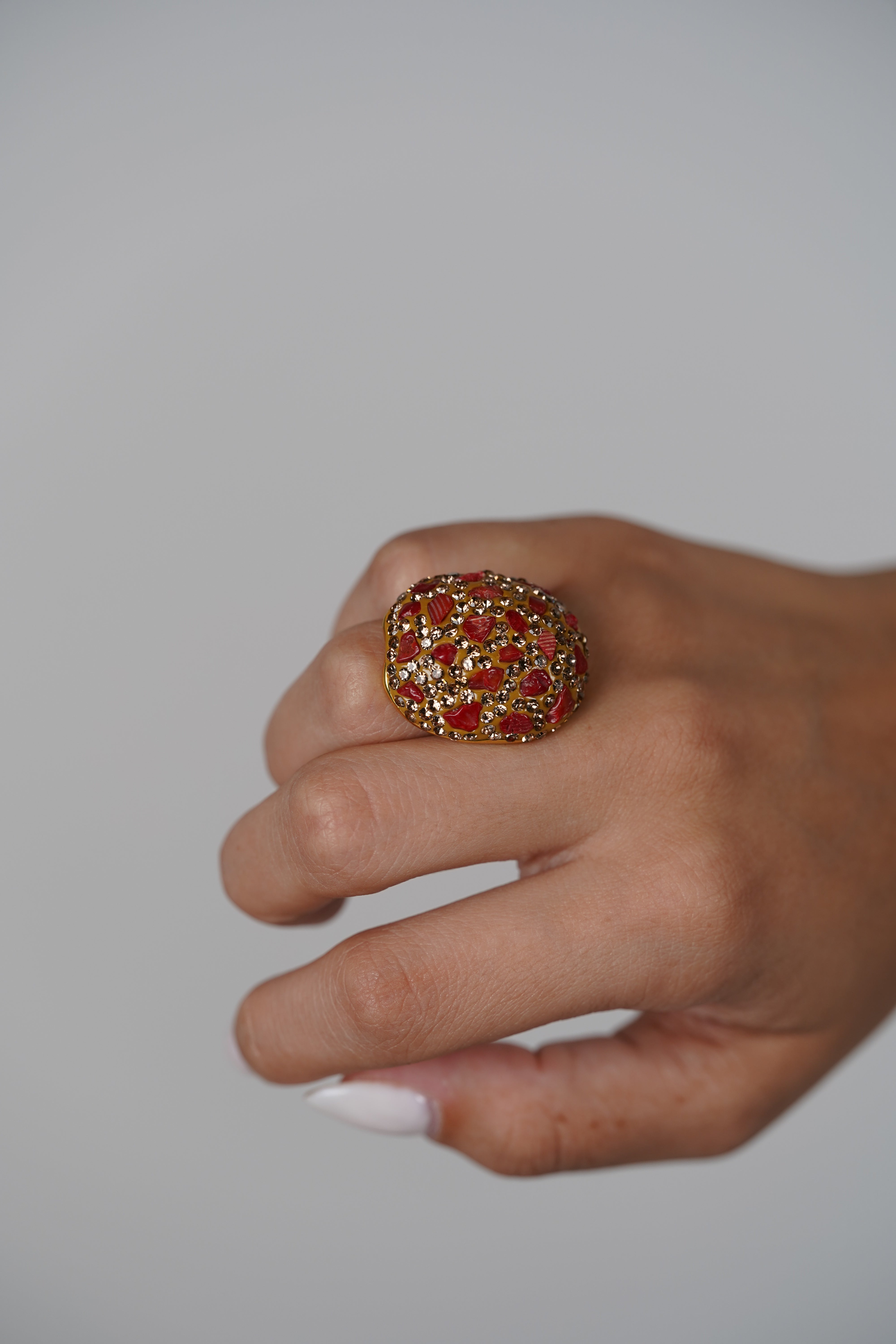 Calen Chunky Ring – Dazzling Bold Elegance in Every Detail