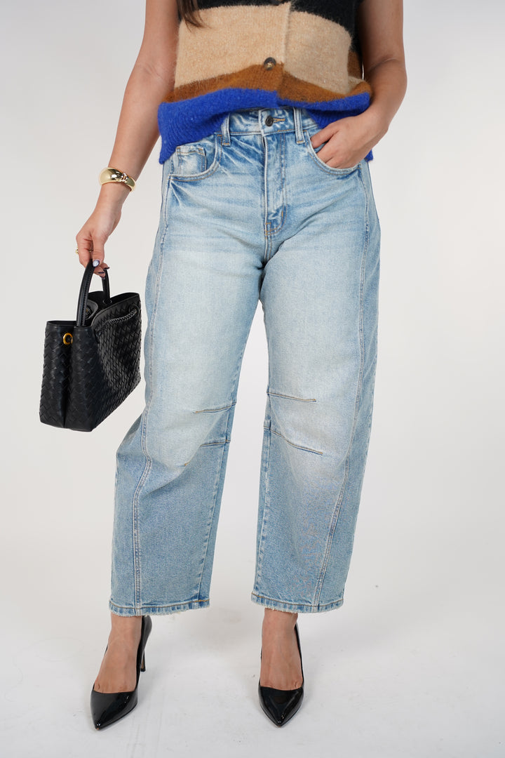 Kireva Barrel Jeans With Dart Details – Modern Sculpted Denim