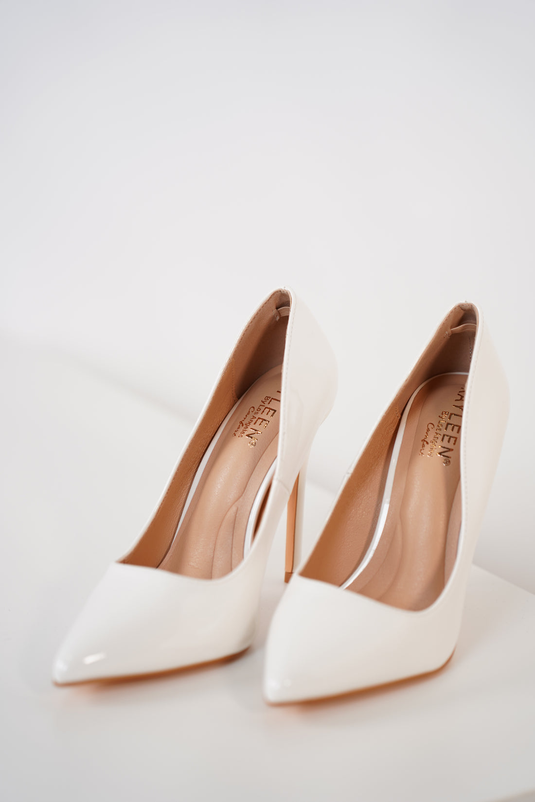 Nuvia Pumps – Sleek Classic Pointed-Toe Elegance