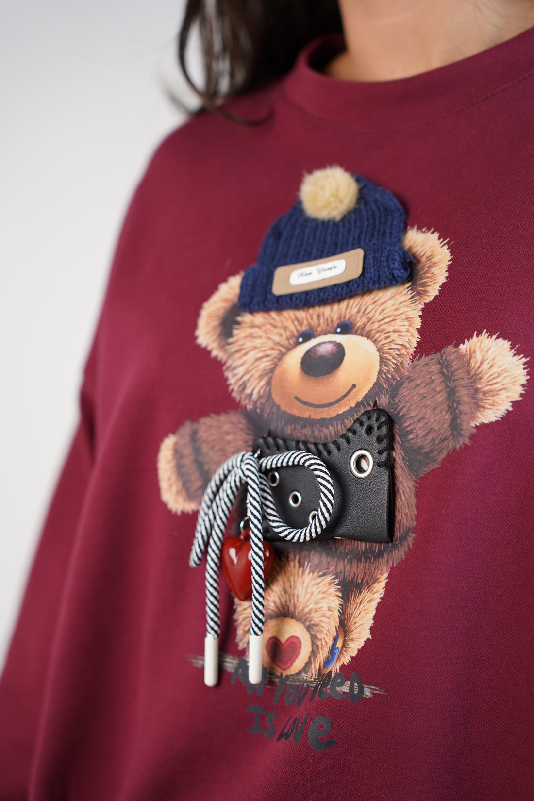 HoneyBear Heart Sweater – Sweet Cozy 3D Bear Graphic