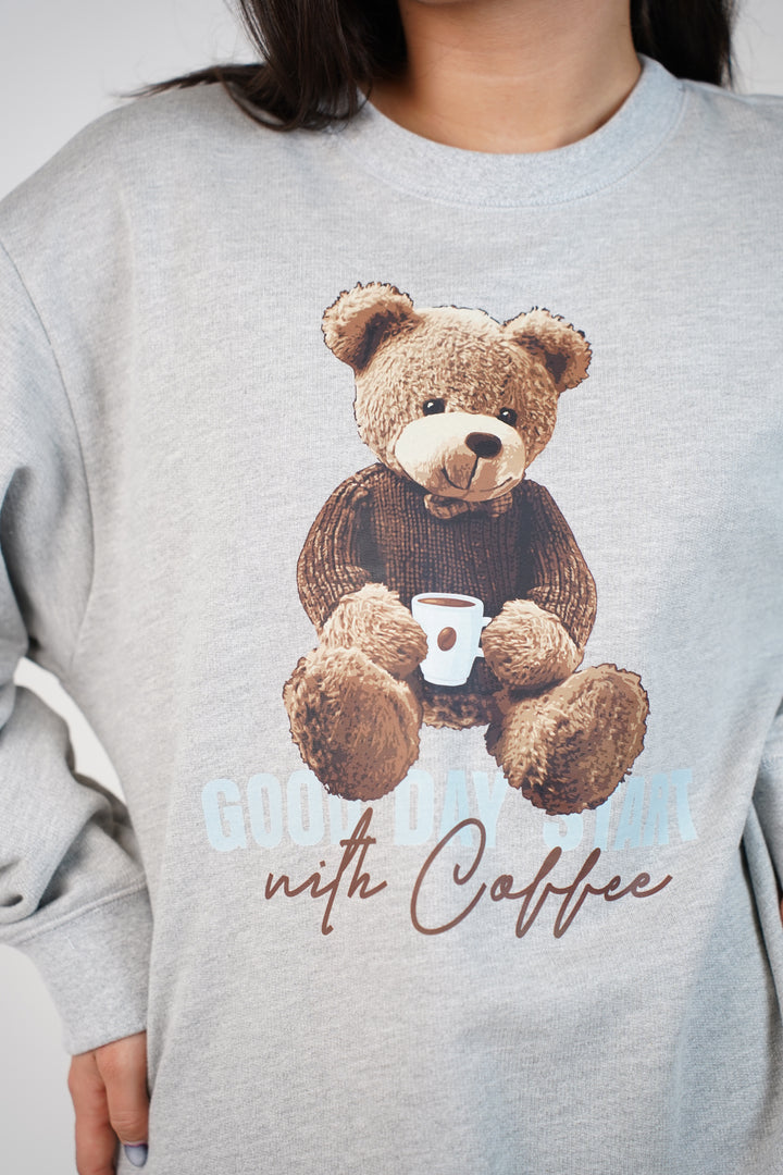 Fioraé Bear Sweatshirt – Cozy Coffee-Lover Graphic