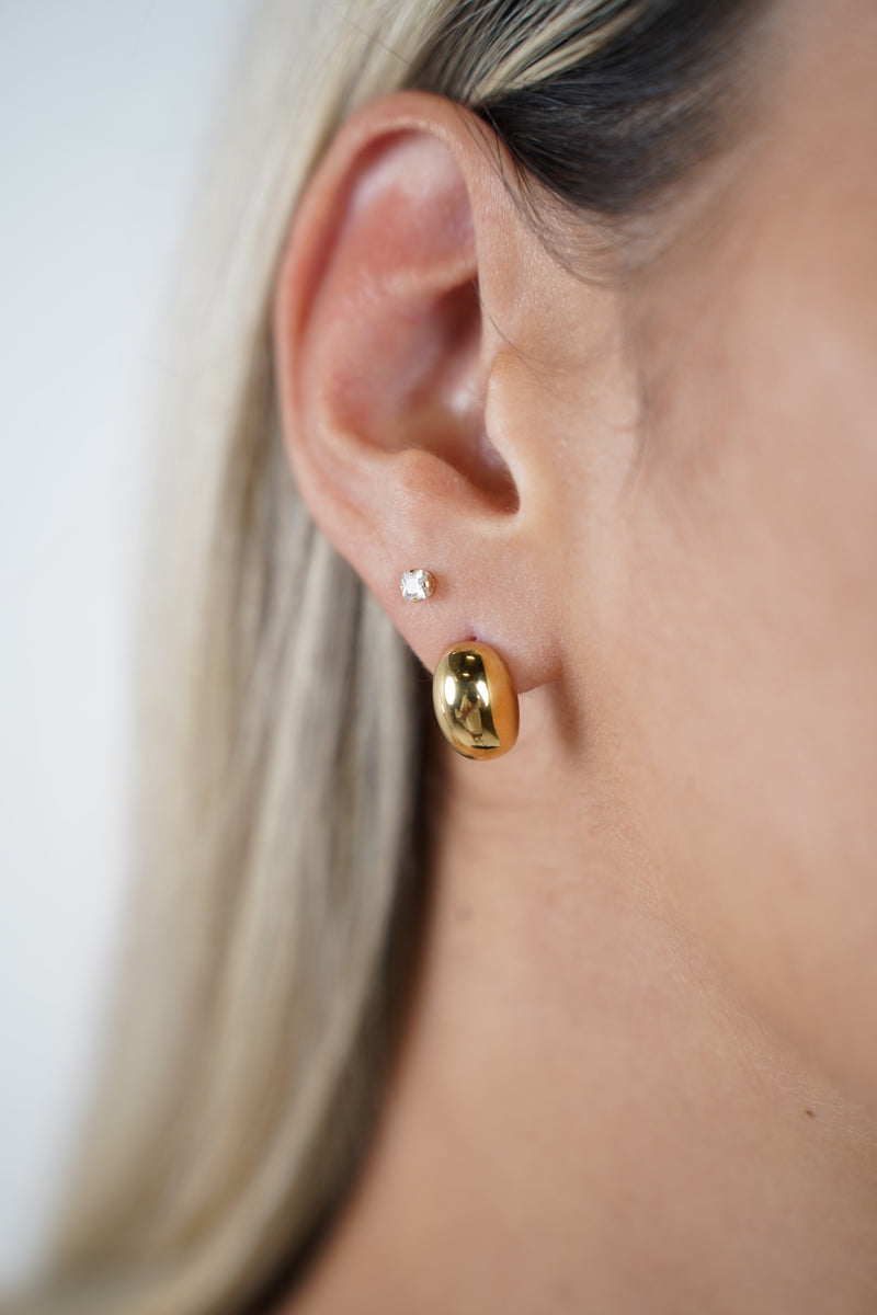Aurea Tiny Studs – Dainty Crystal Stud Earrings for Everyday Sparkle