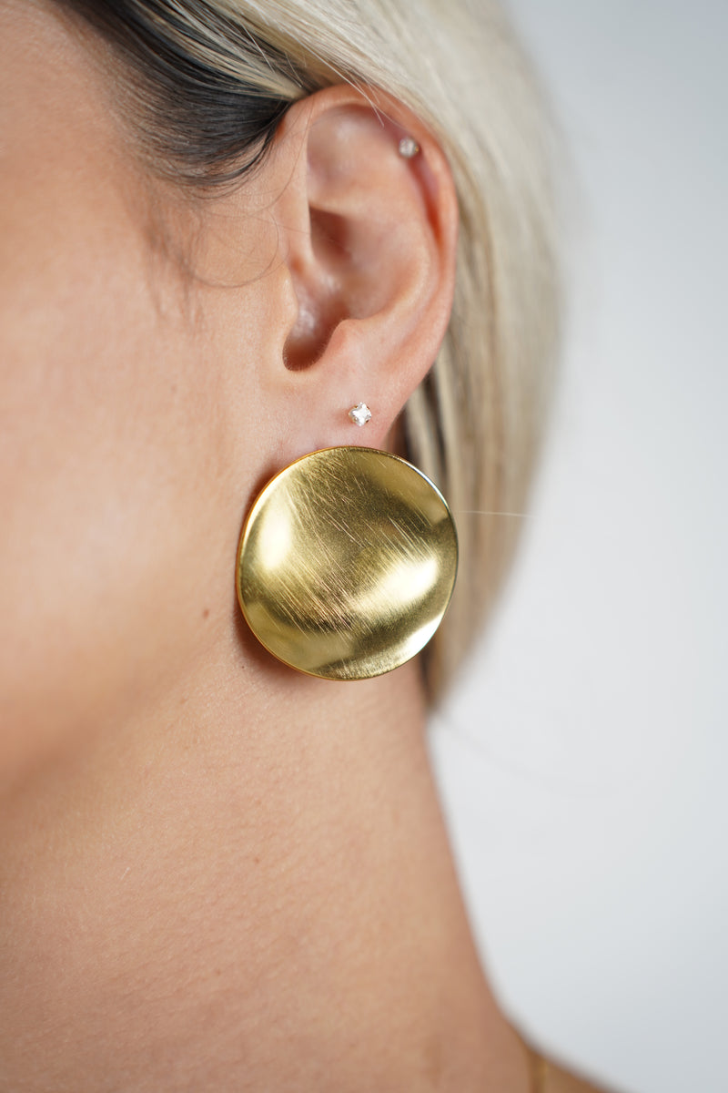 Nessa Plaque Stud Earring – Bold Brushed Gold Disc Statement