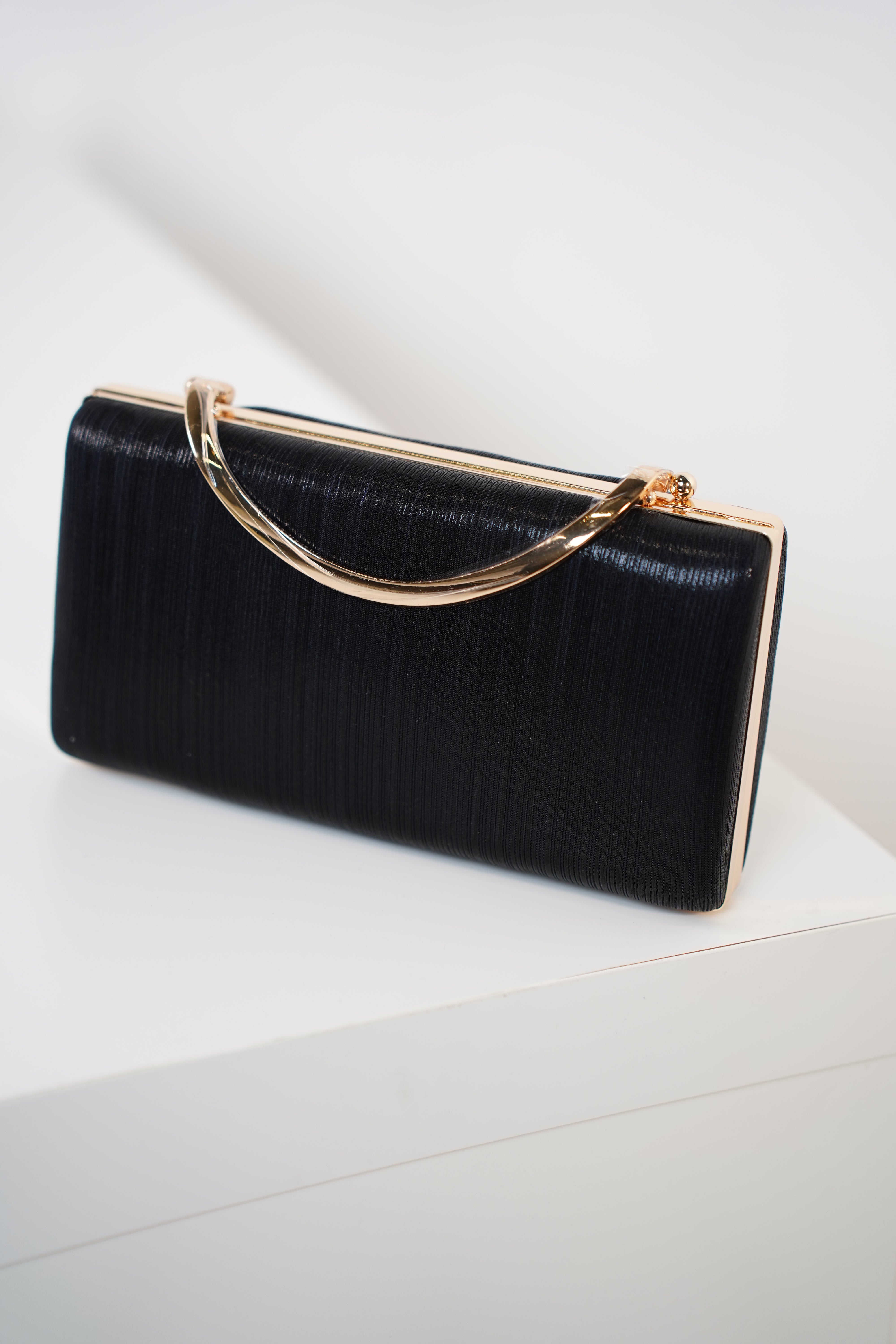 Emerelle Clutch – Metallic Emerald Evening Bag