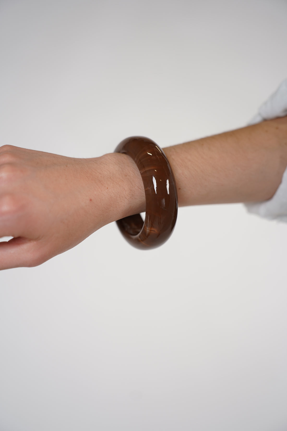 Firy Thick Bracelet – Glossy Amber Resin Statement Bangle