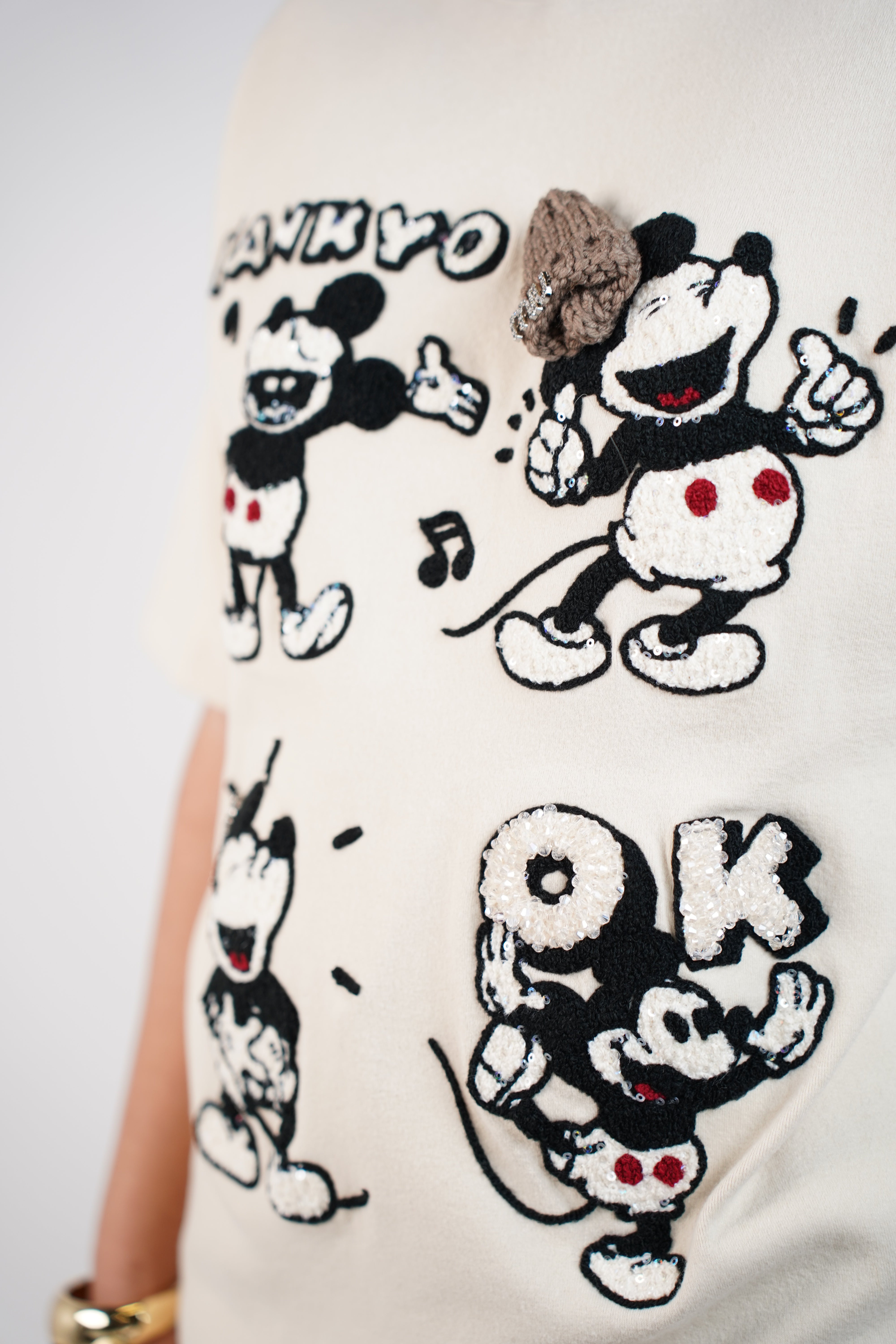 Noreil Oversized Mickey Shirt – Playful Graphic Statement Tee