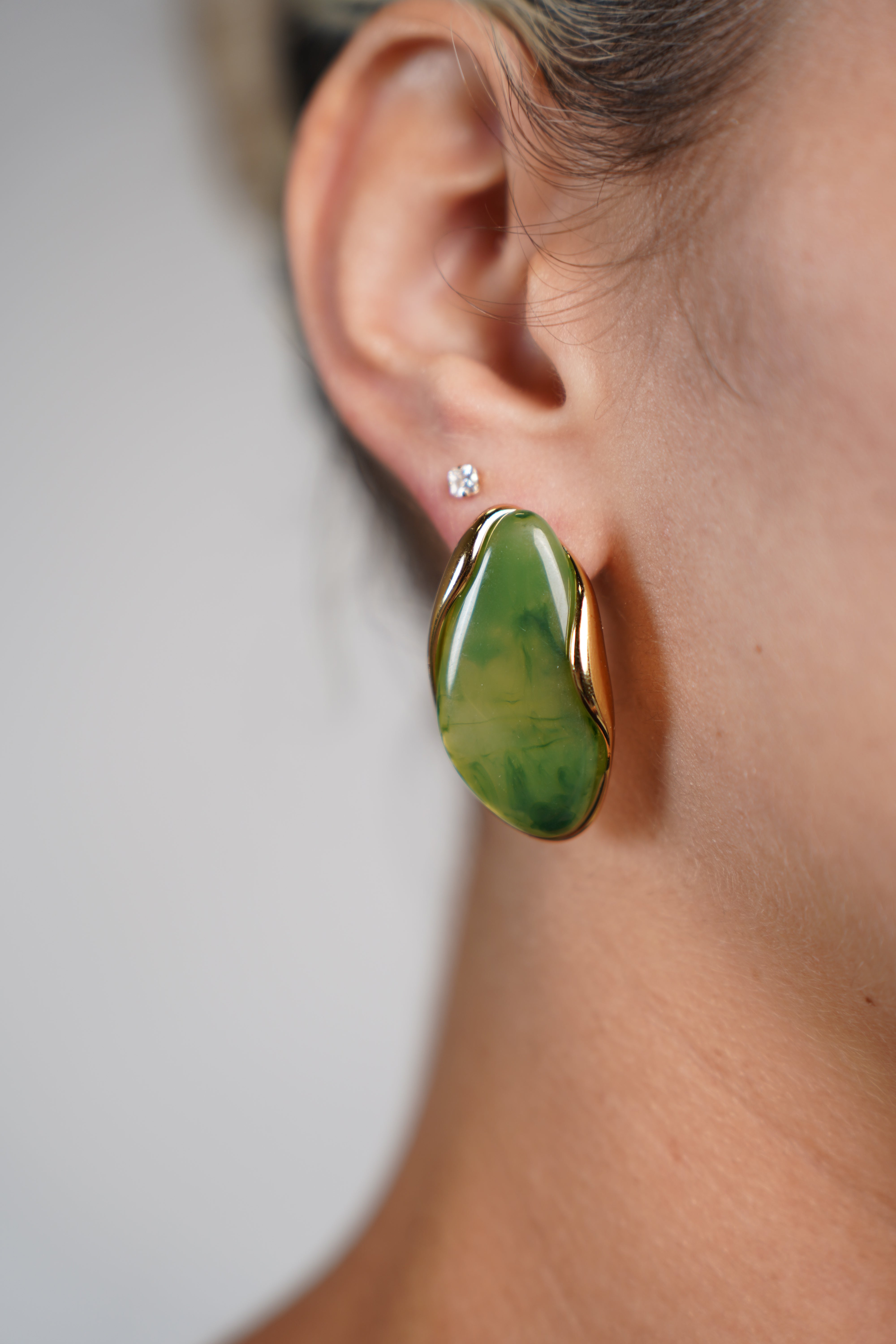 Ornix Marble Earrings – Sculpted Elegance in Marbled Finish