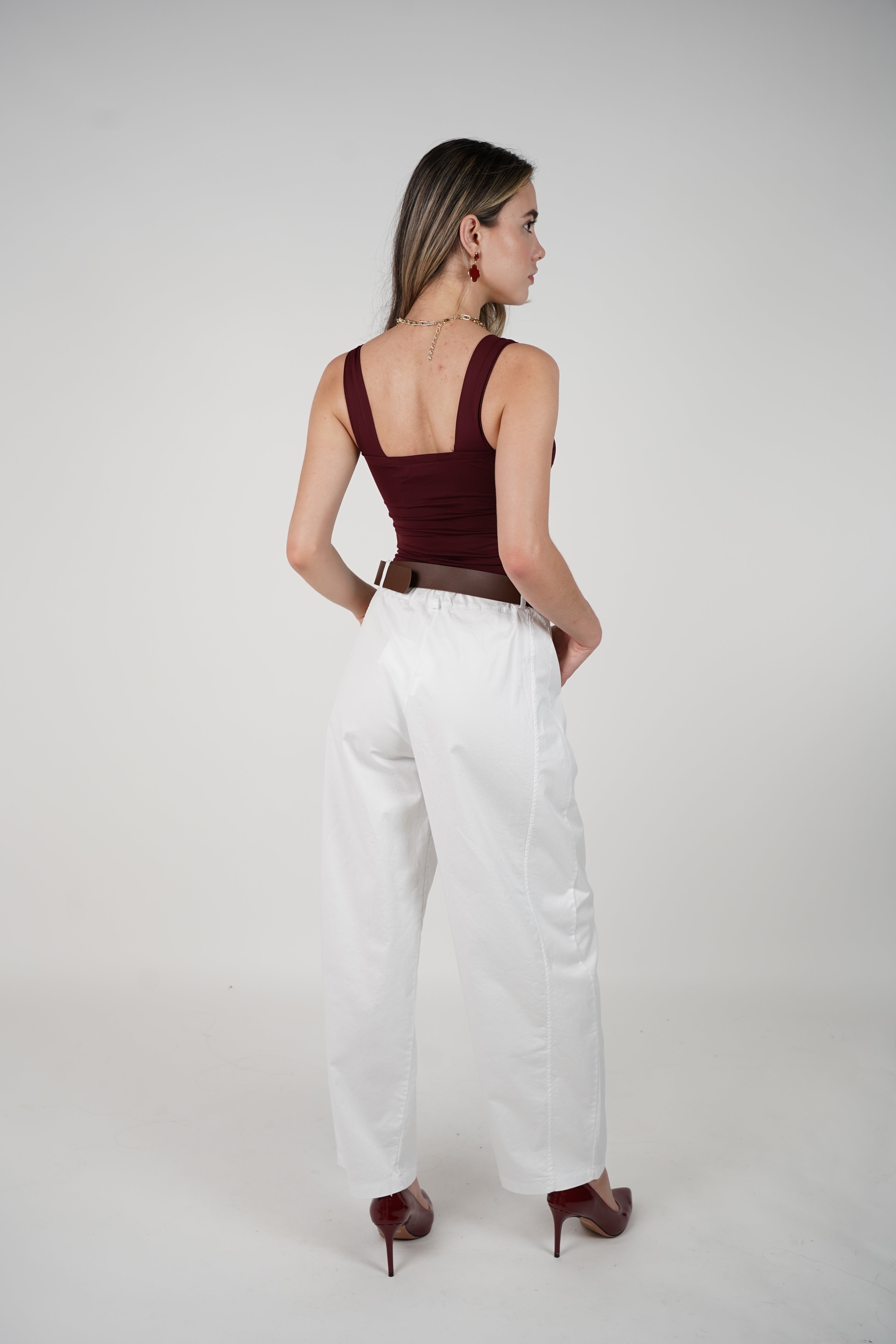 Jasa Belted Pants – Effortless Style with a Structured Fit