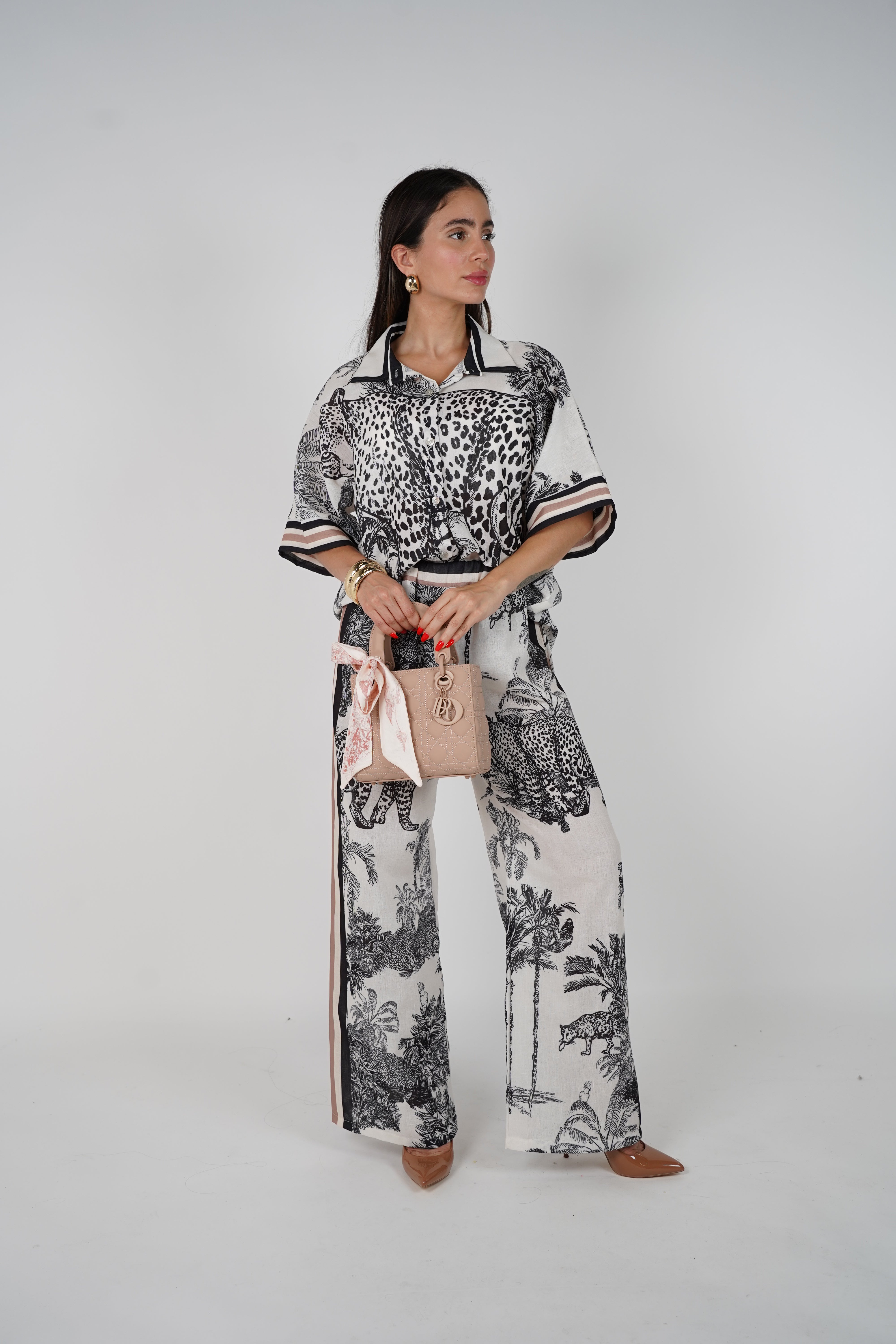 Kanel Stamped Linen Pants Set – Effortlessly Bold Safari Style