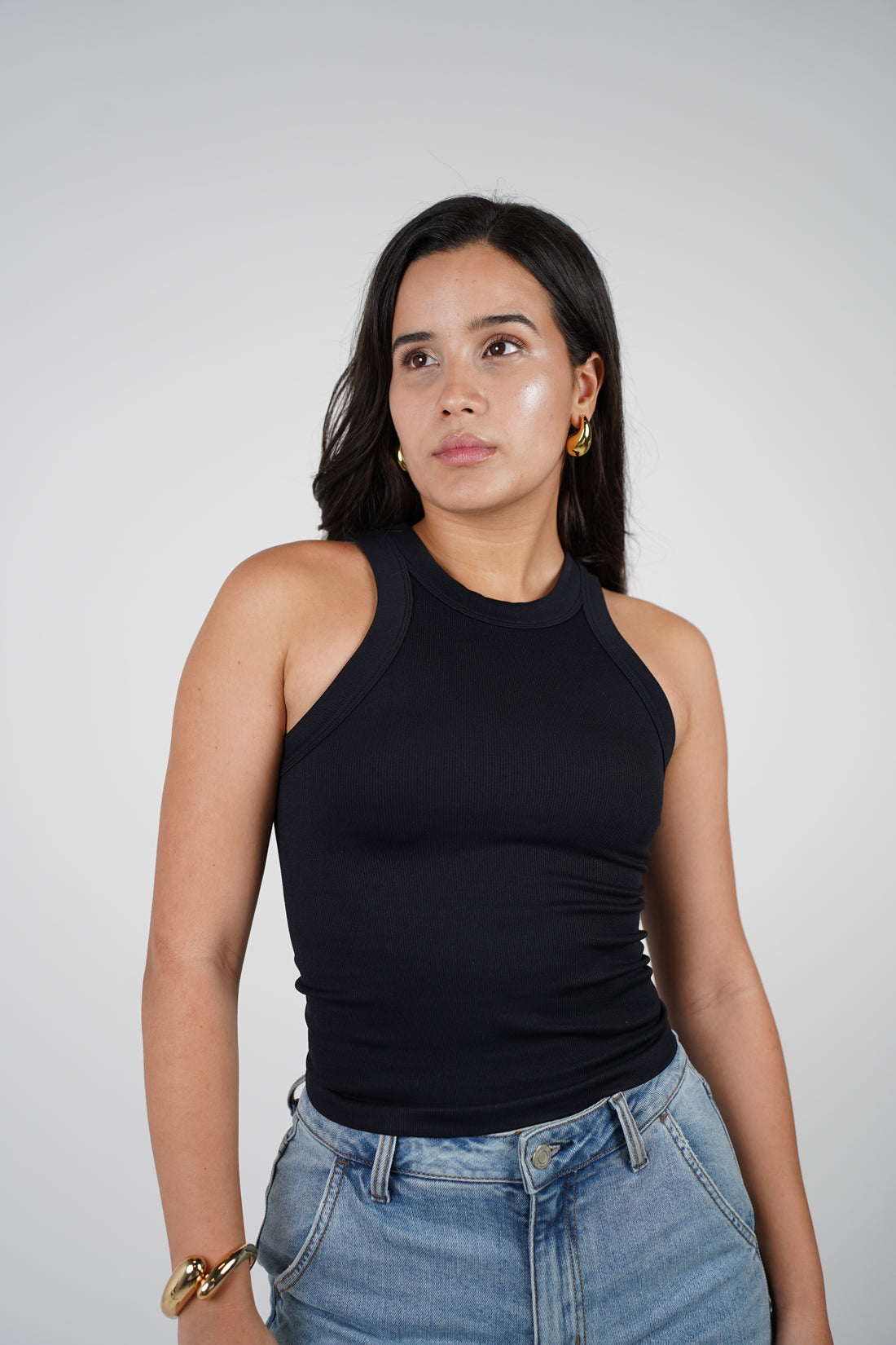Jane Ribbed Tank – Everyday Essential in Deep Burgundy