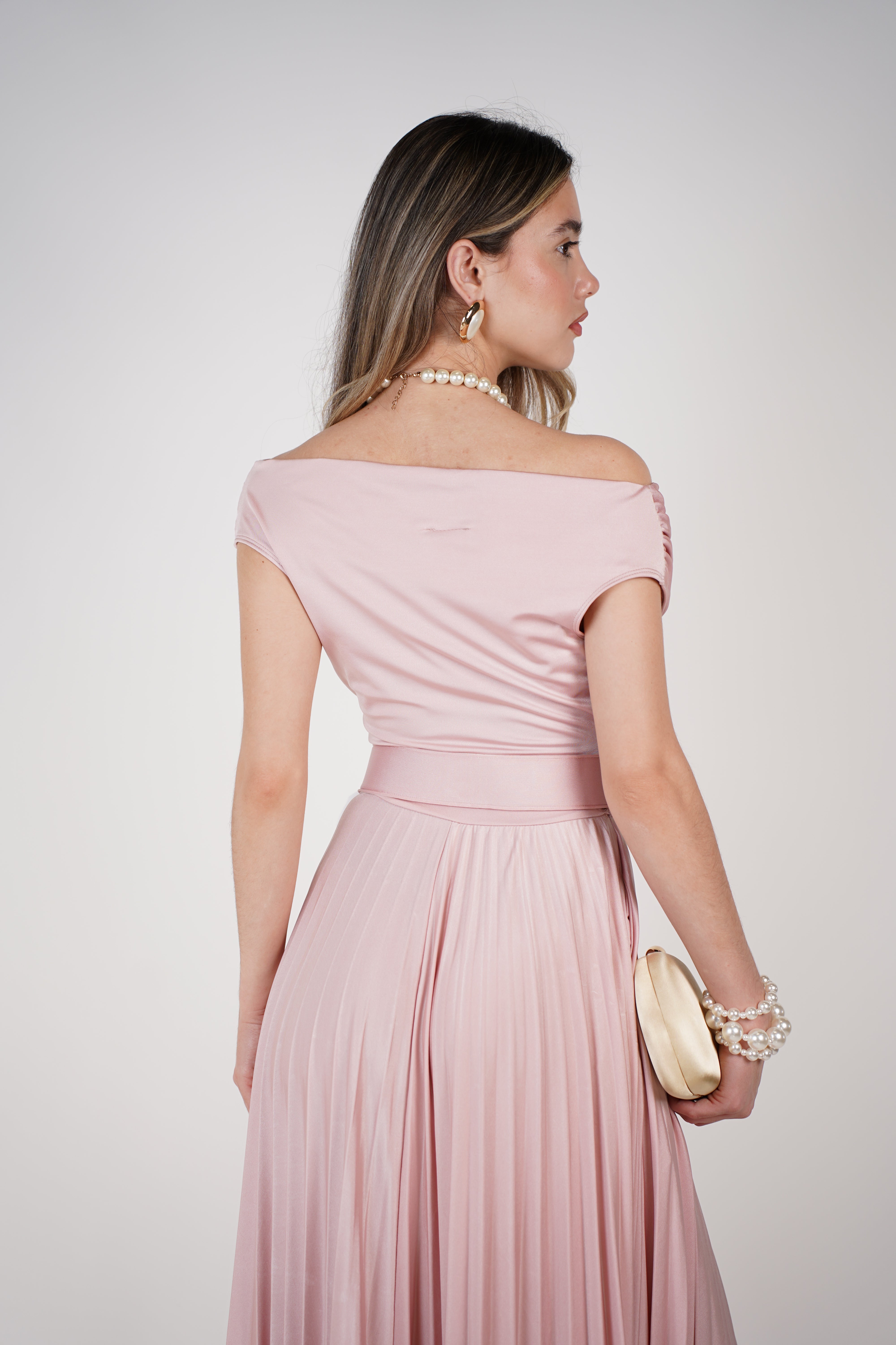 Vessia Maxi Dress – Blush Elegance with a Pleated Flow