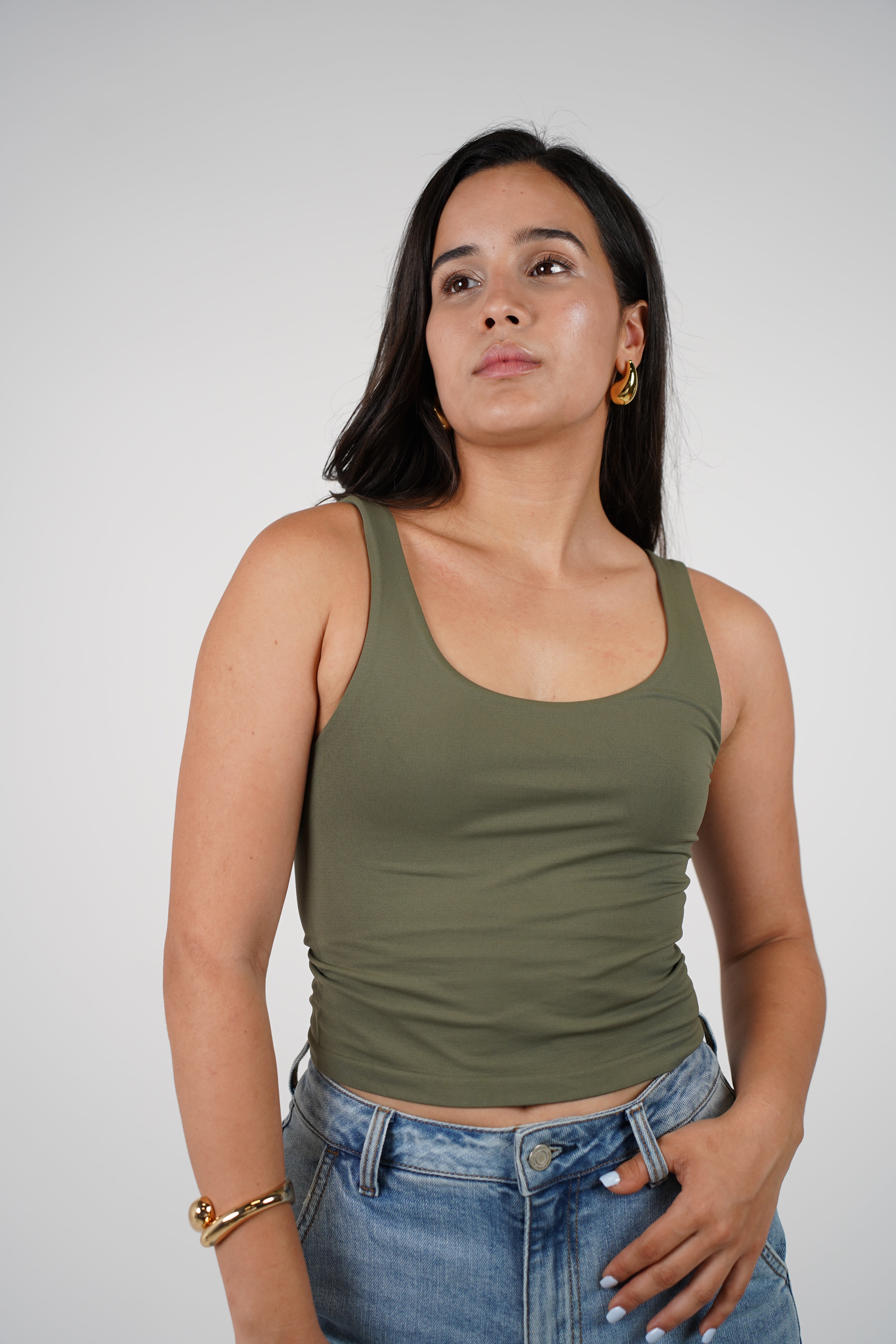 Hela Tank Crop Top – Soft Stretch Basics You’ll Live In