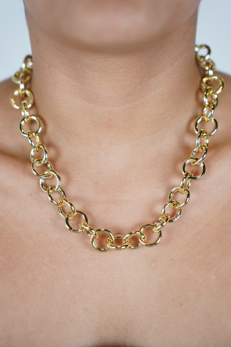 Vena Chain Necklace – Bold Golden Link Statement
