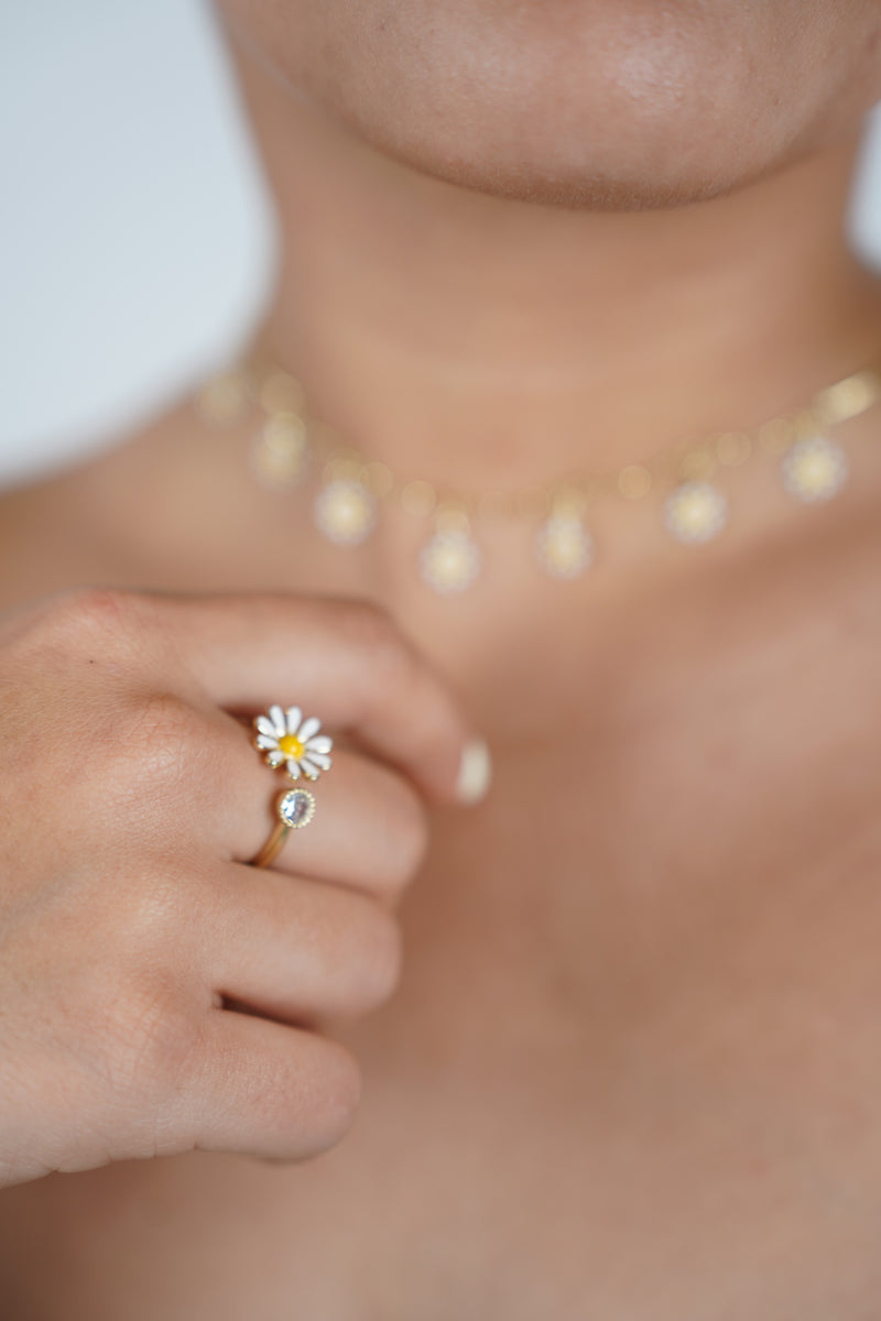Sari Sunflower Ring – Adjustable Daisy & Gemstone Ring