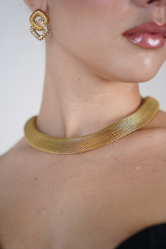 Noxi Thick Necklace – Bold Gold Mesh Statement Choker