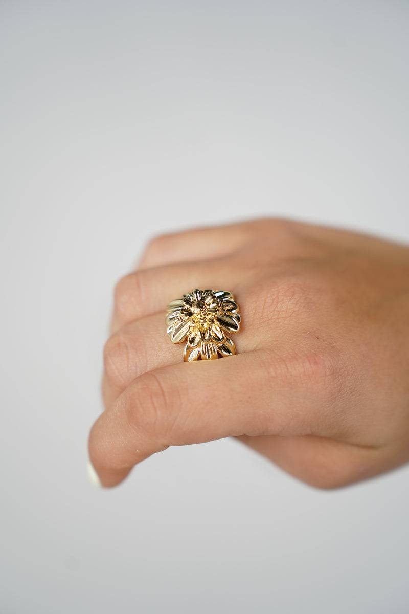 Naya Chunky Flower Ring