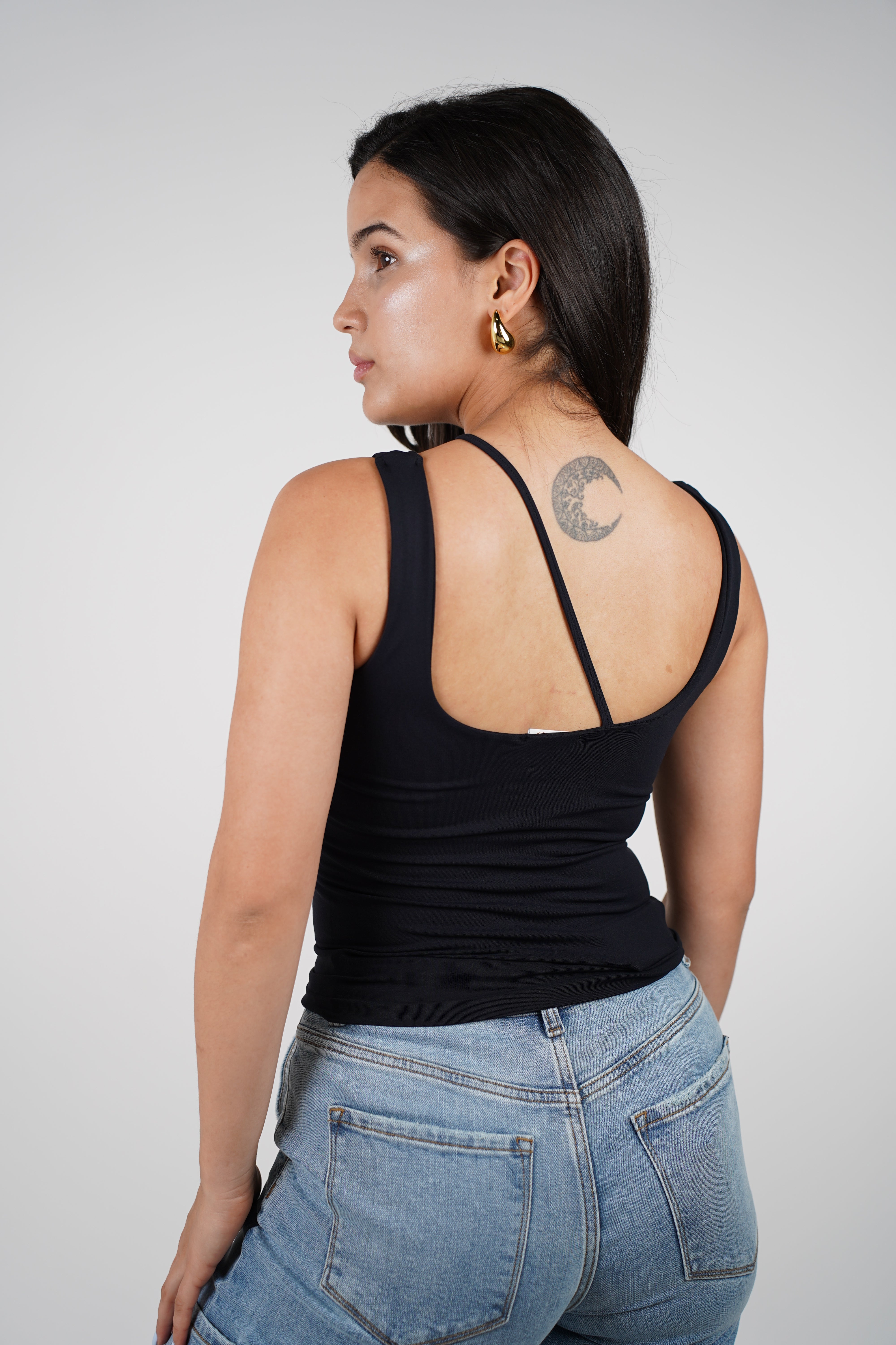 Zalix Asymmetrical Basic Top – Modern Twist, Everyday Comfort