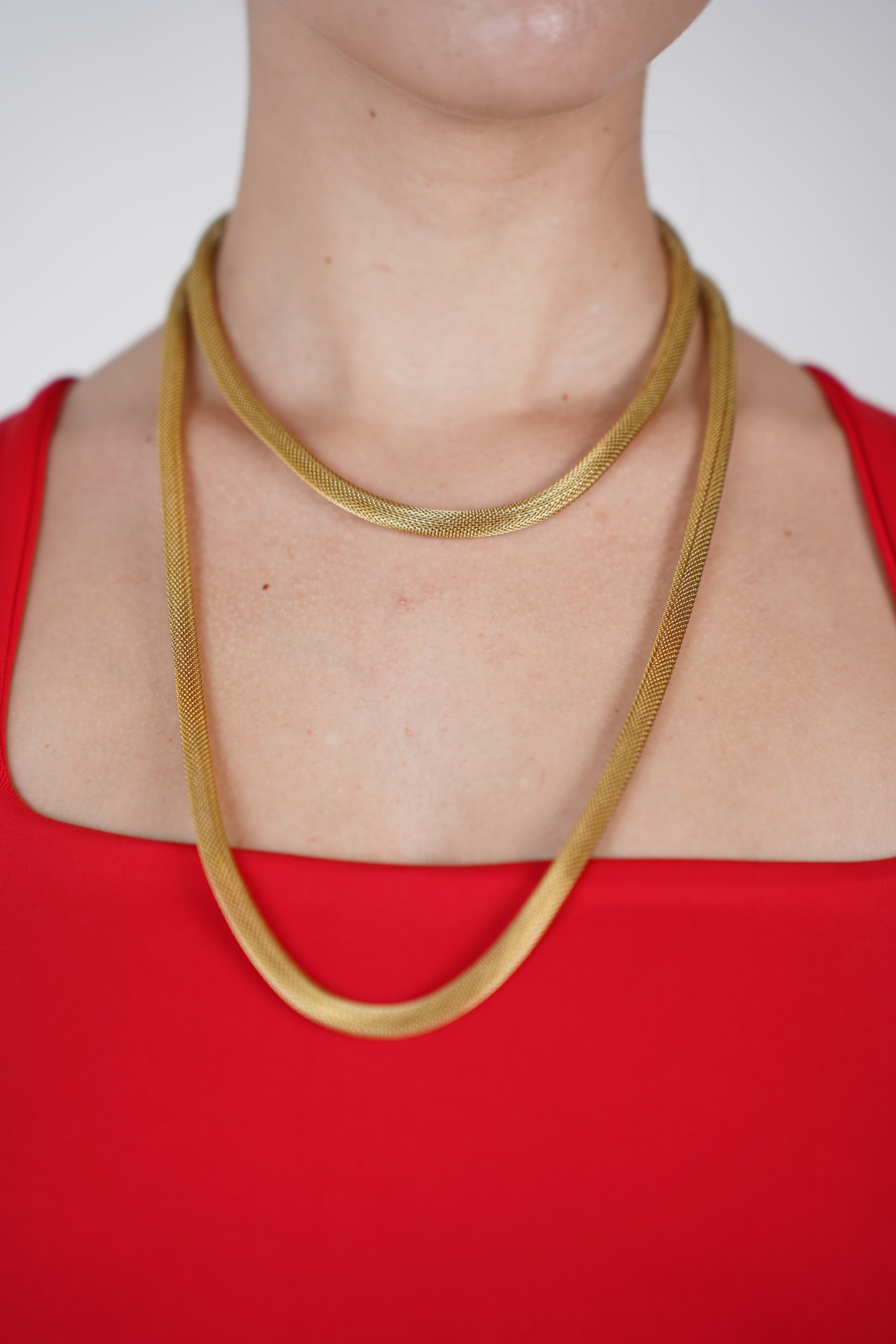 Noxi Thin Necklace – Sleek & Long Gold Statement Chain