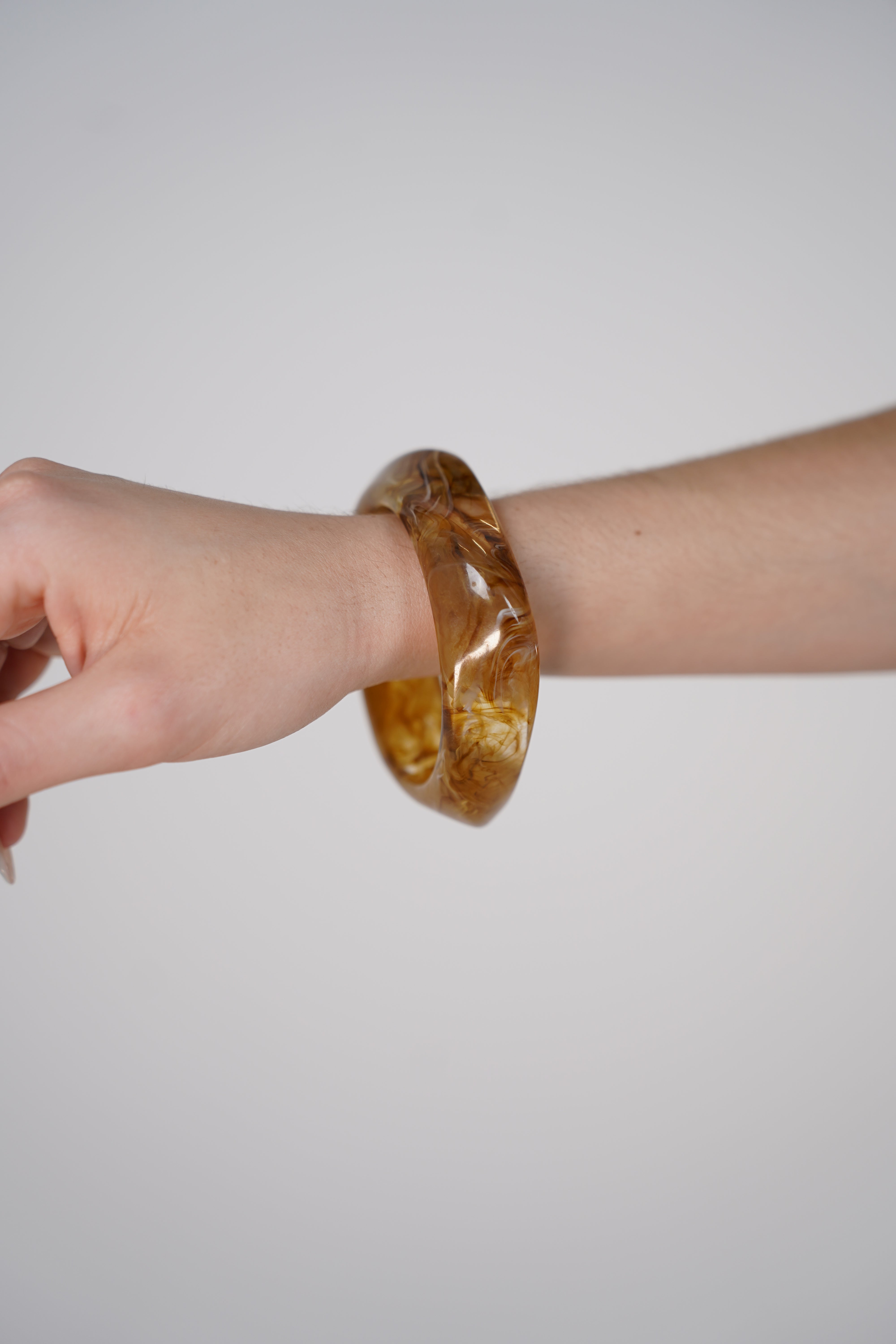 Solyn Chunky Bracelet – Ivory Marbled Bangle Statement